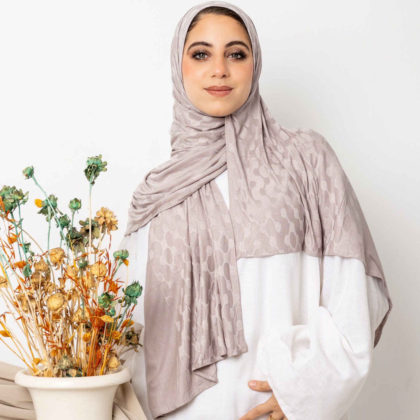 وشاح جاكار من القطن الذري