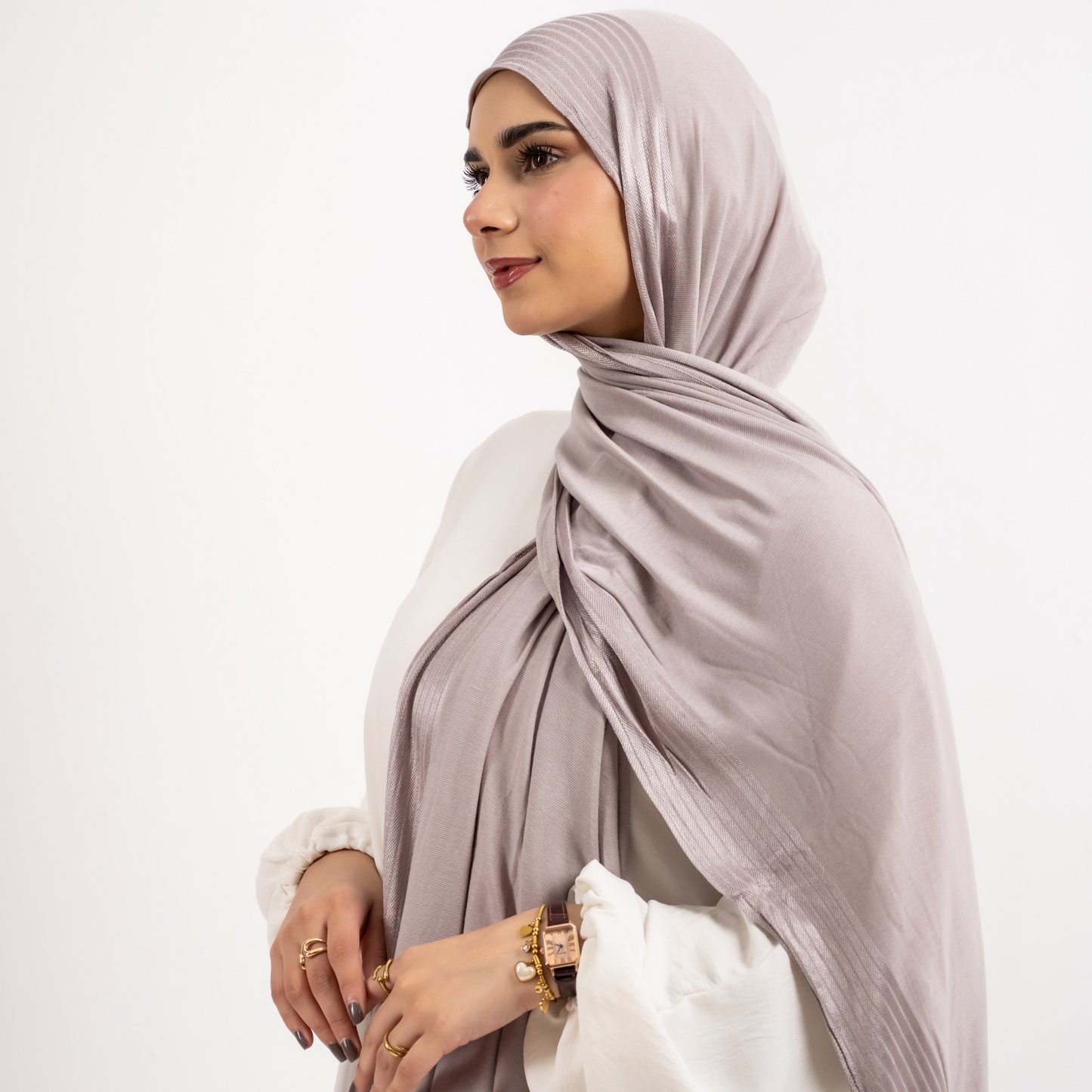 وشاح مخطط من القطن والساتان