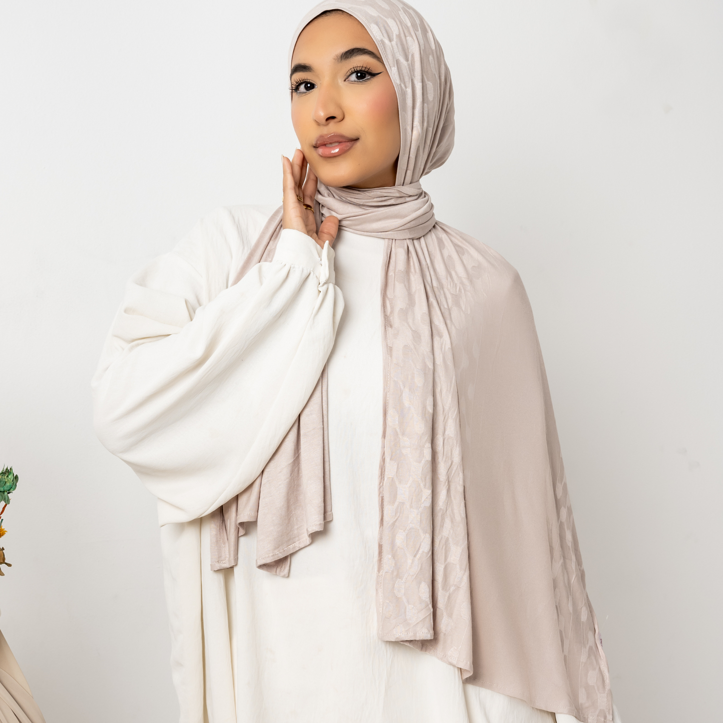 وشاح جاكار من القطن الذري