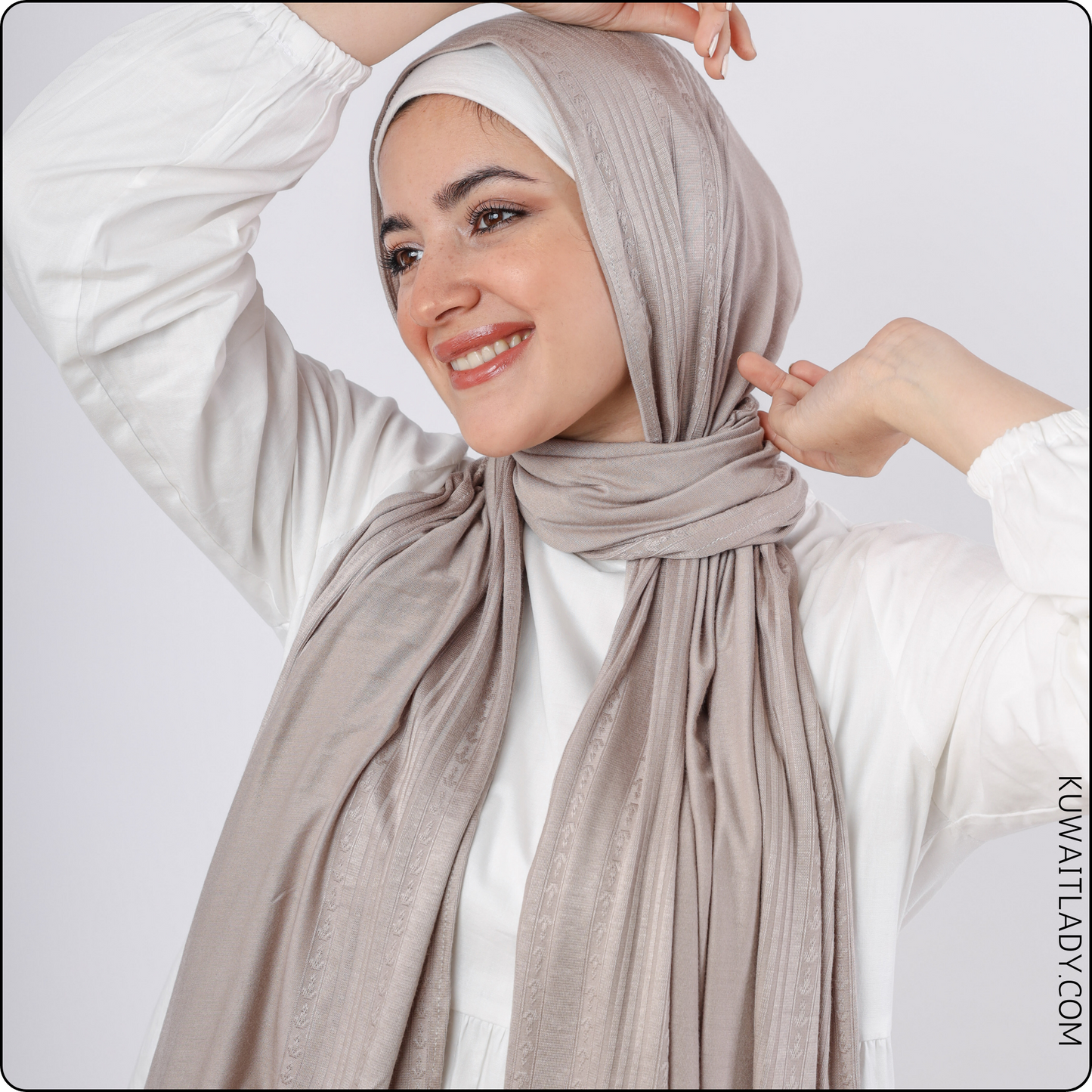 وشاح جاكار قطني متعدد الاستخدامات
