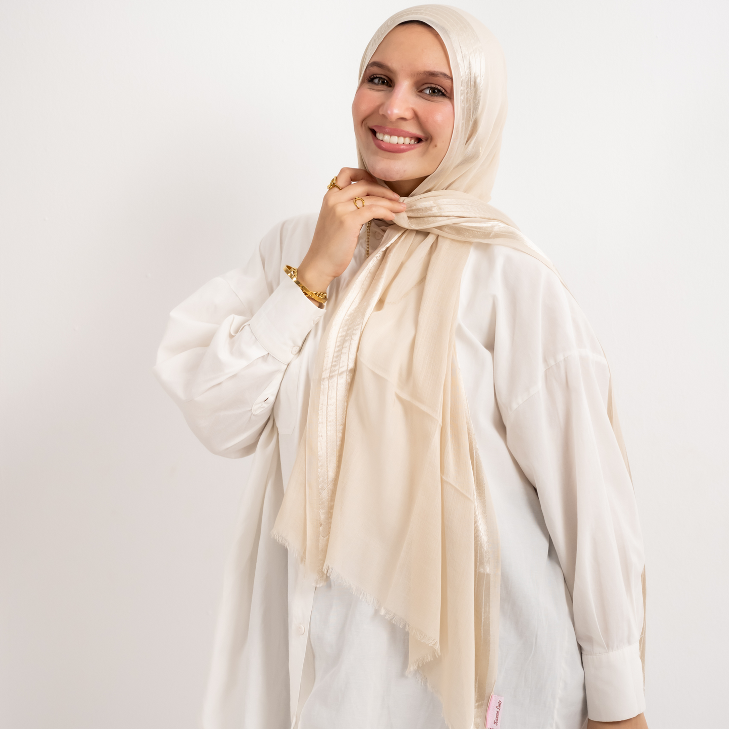 وشاح ساتان حدودي