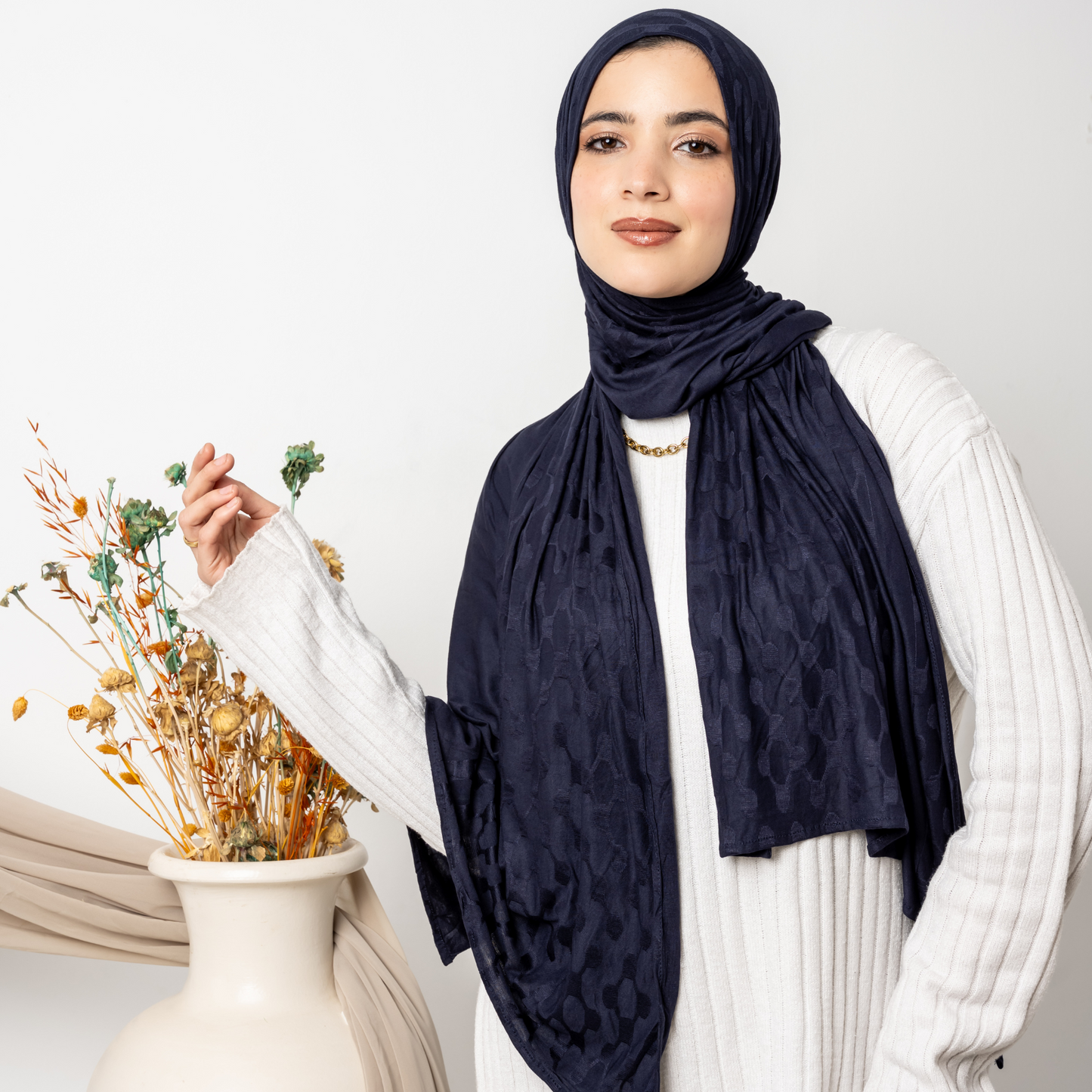 وشاح جاكار من القطن الذري