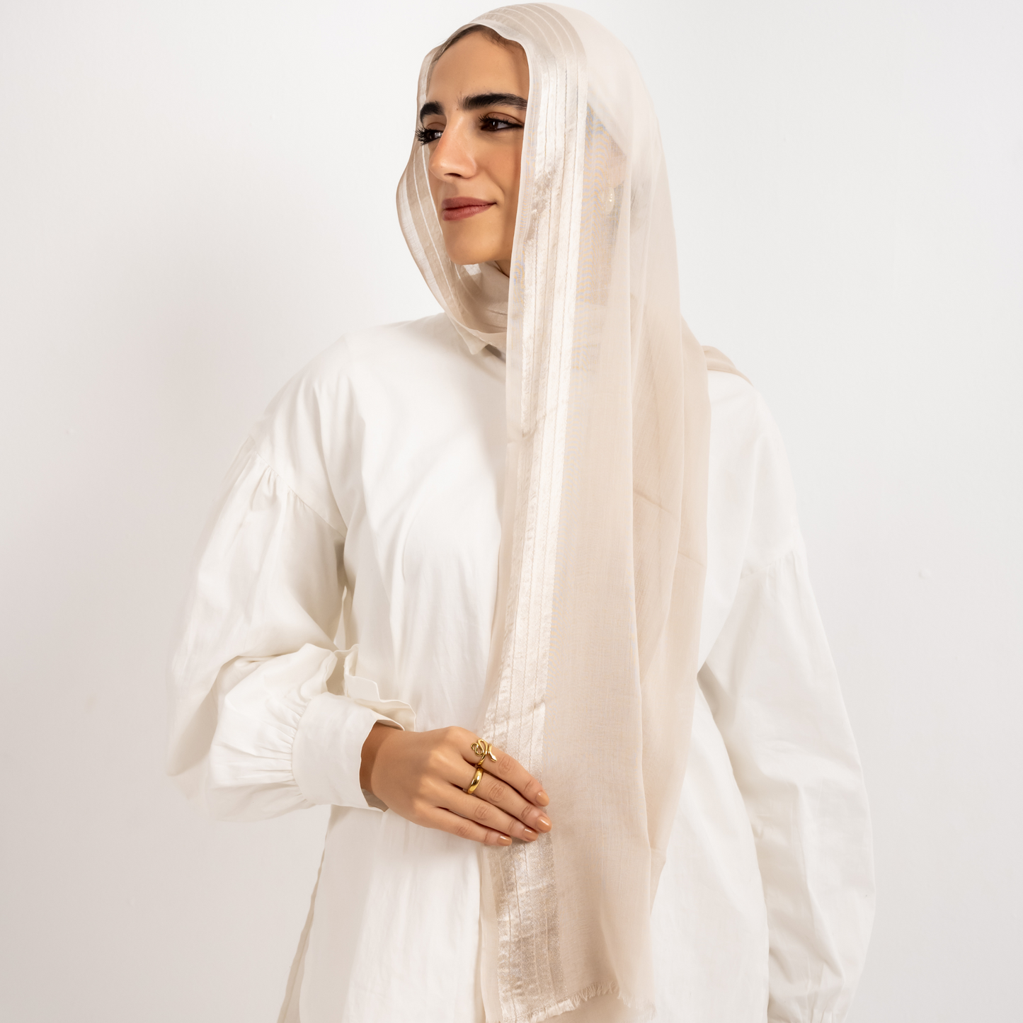 وشاح ساتان حدودي