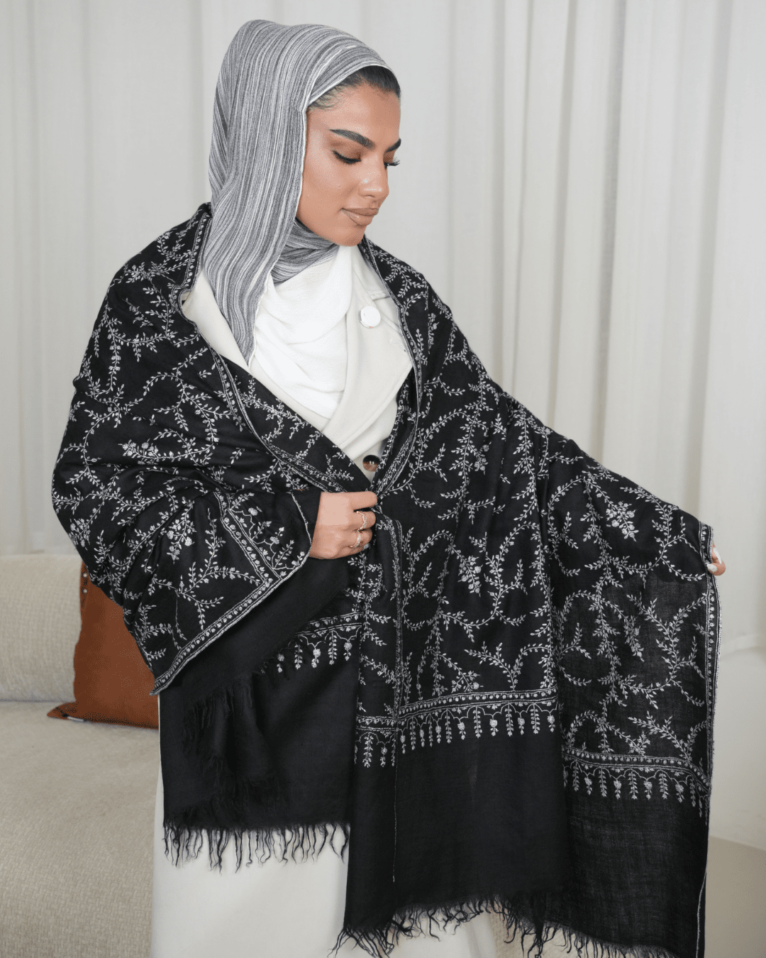 Diwan Threads Premium Pashmina Shawl