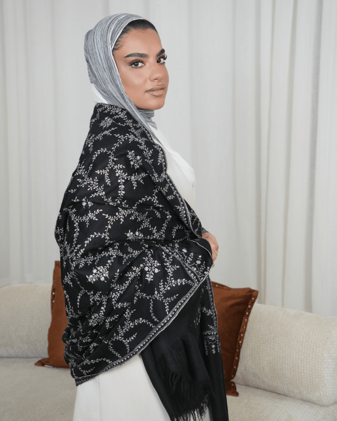 Diwan Threads Premium Pashmina Shawl