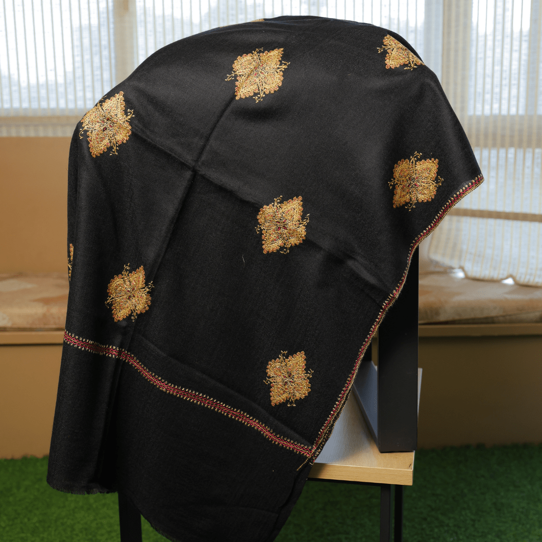 Handcrafted Paisley Border Shawl