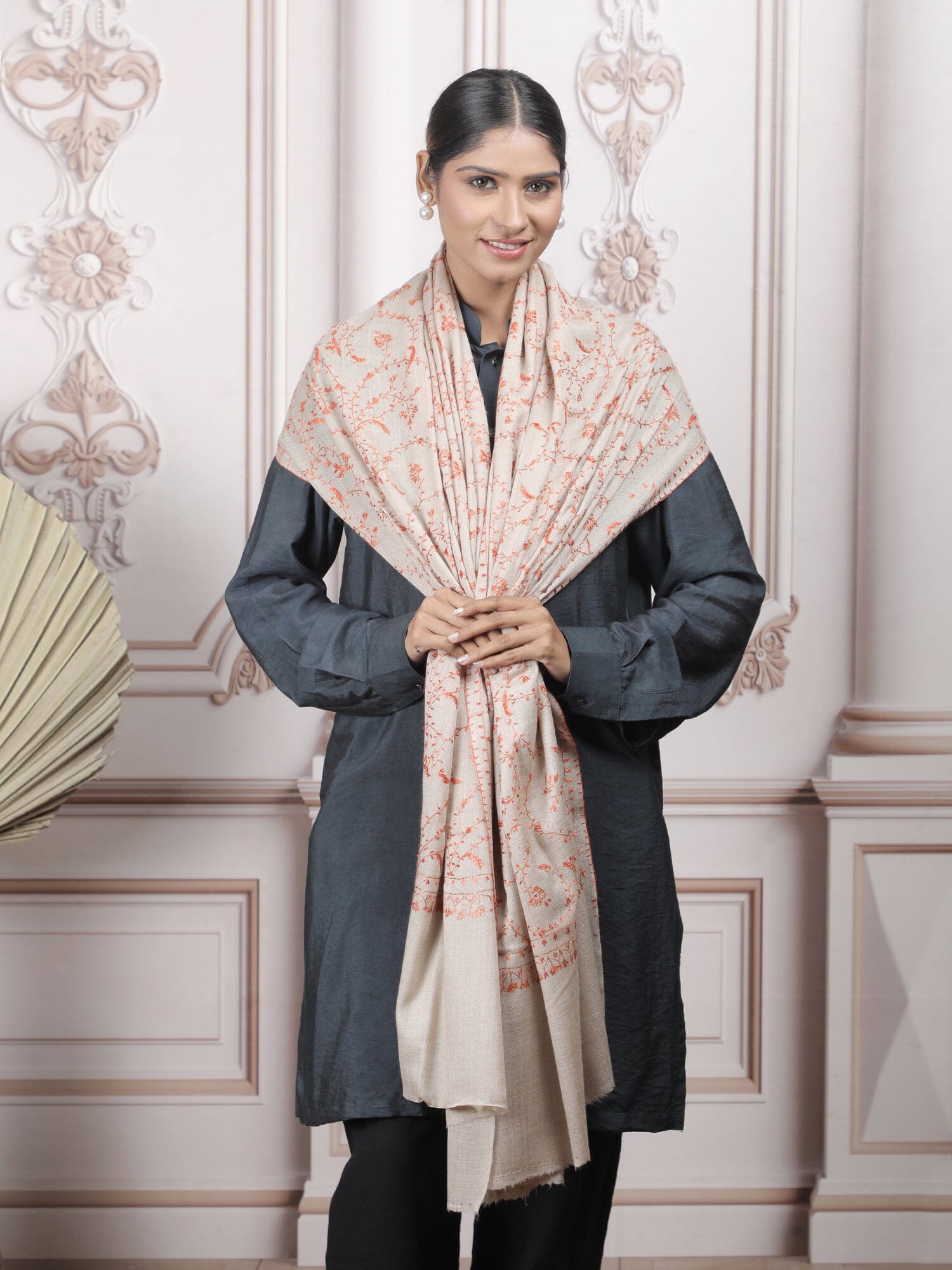 Jaalidar Shawl