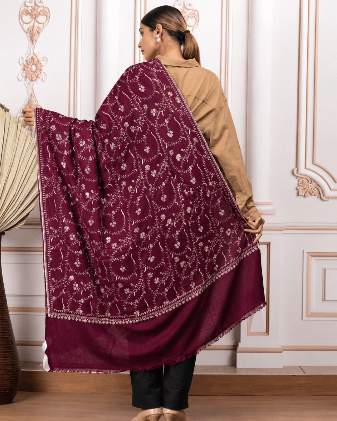 Jaalidar Shawl