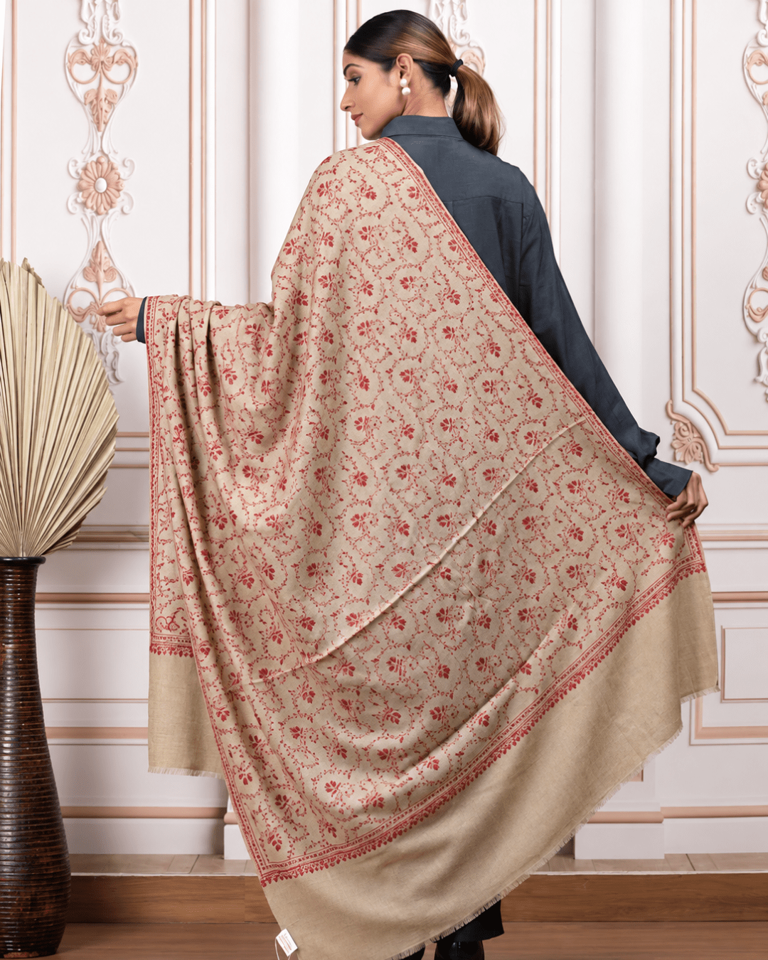 Jaalidar Shawl