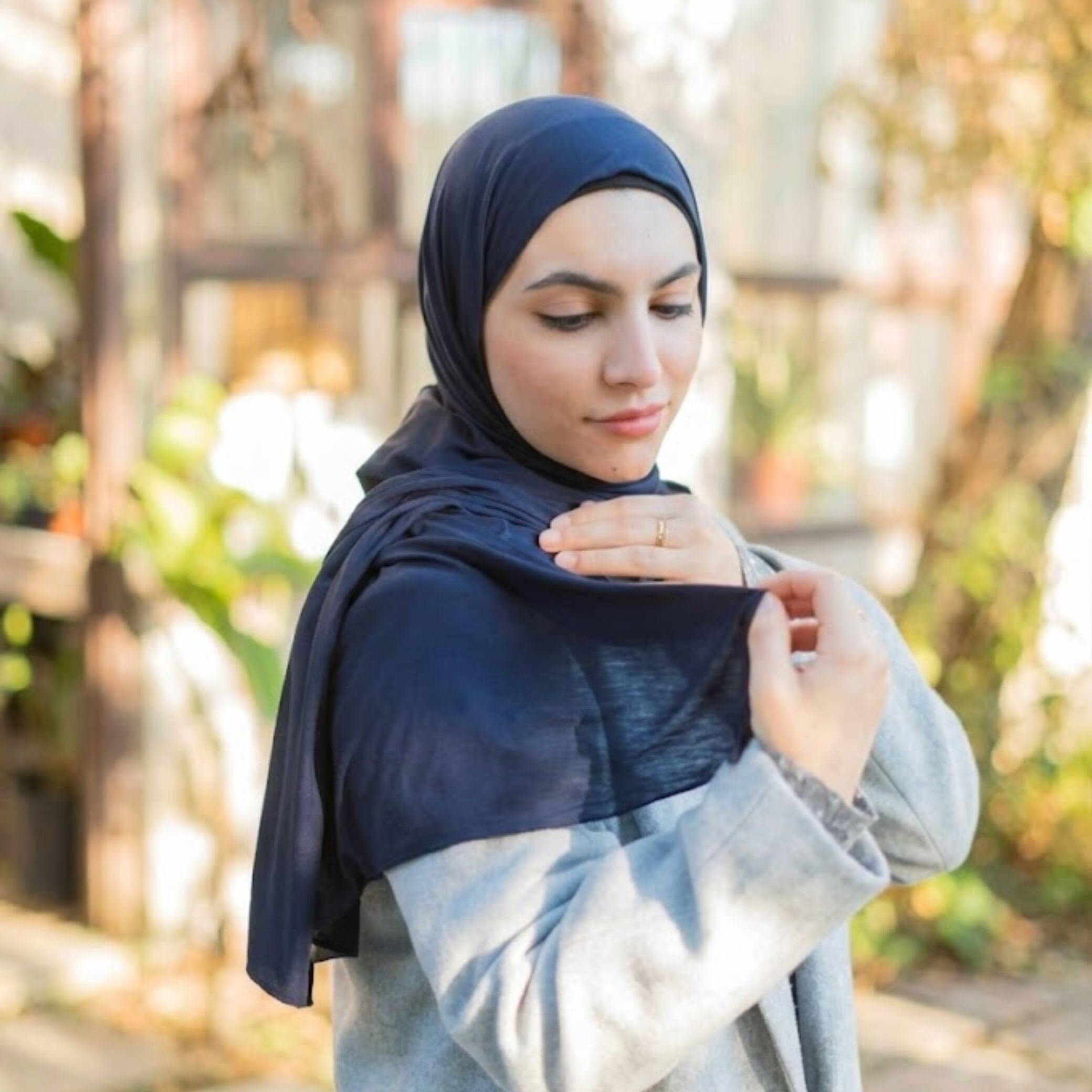 Kleenex Elegant Scarf