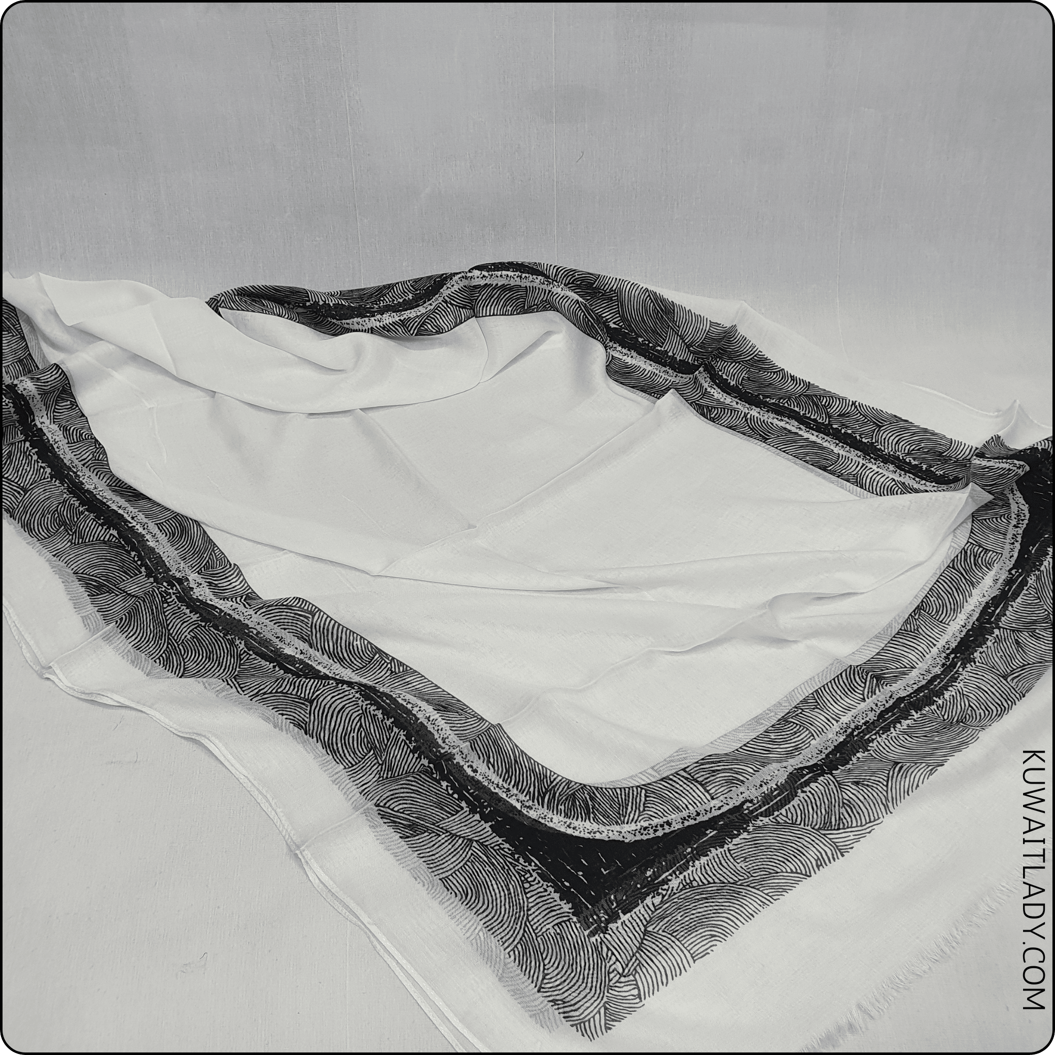 Linen Sajadah Print Scarf