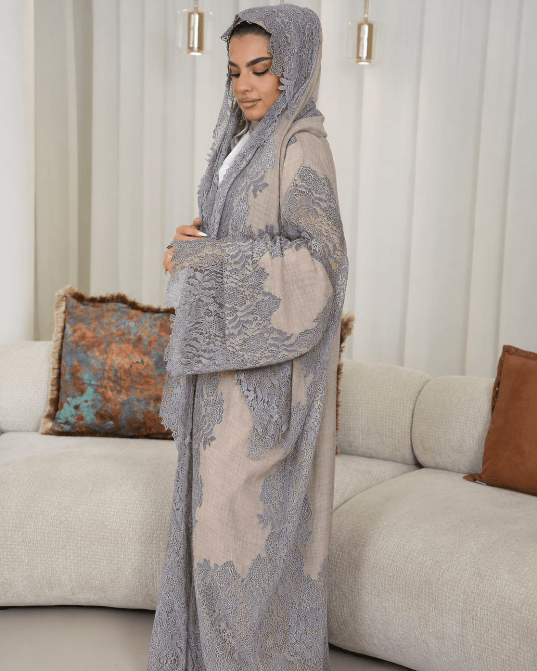 Premium Bisht Wool-Lace Nude Grey