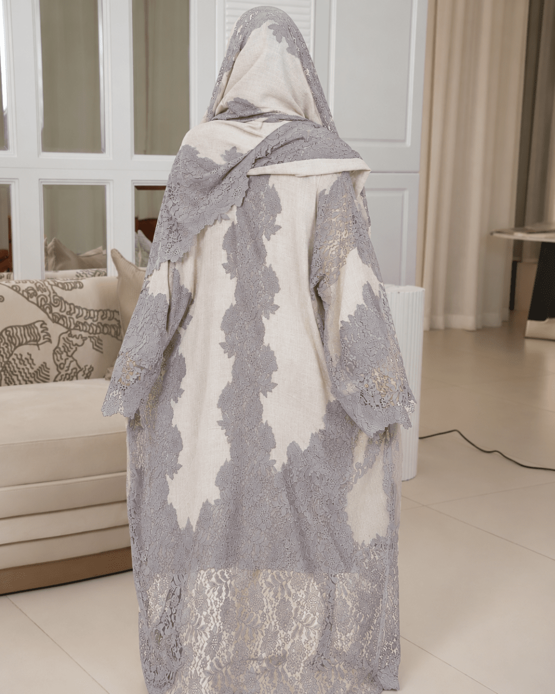 Premium Bisht Wool-Lace Offwhite Grey