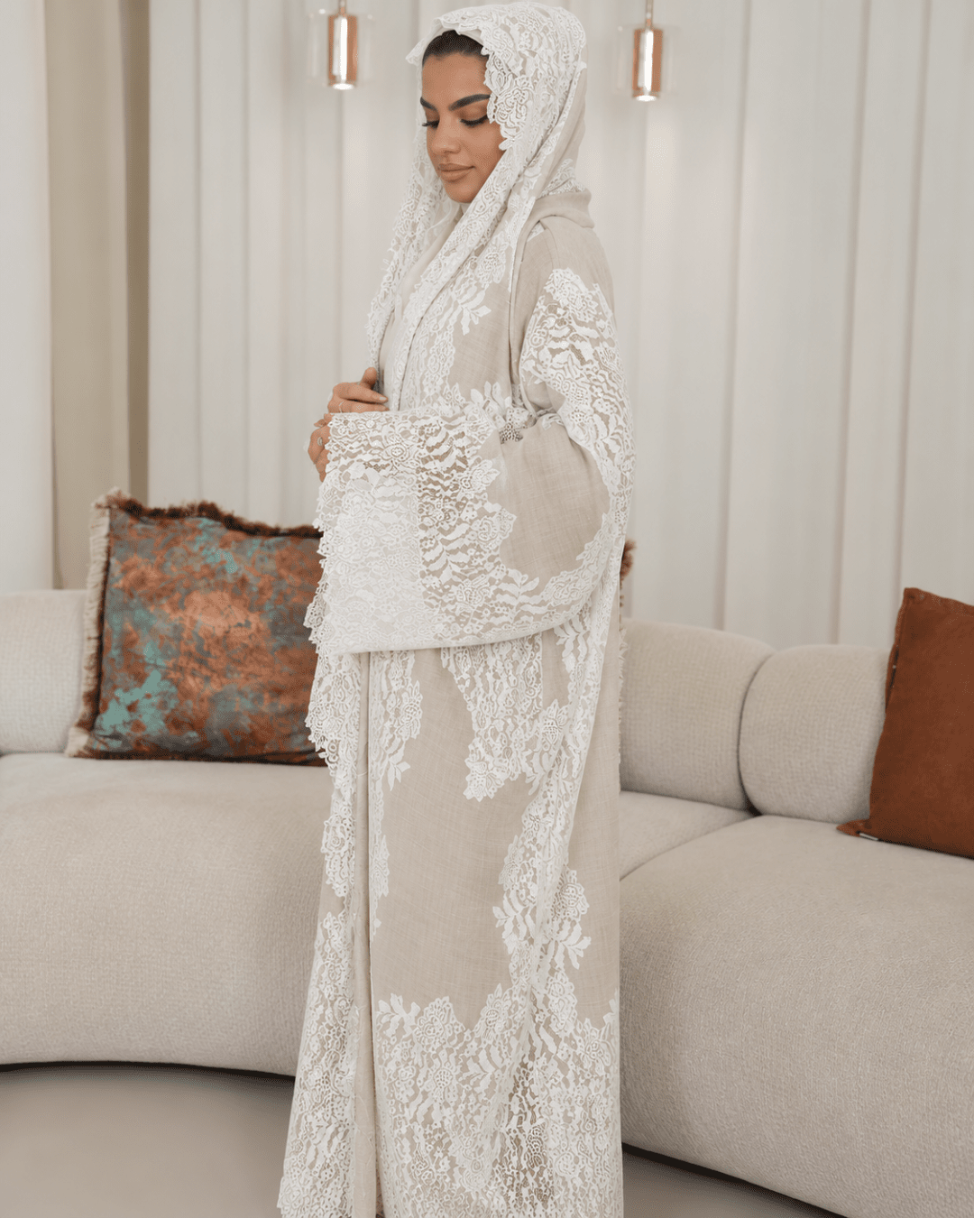 Premium Pashmina Wool-Lace Light Beige Bisht