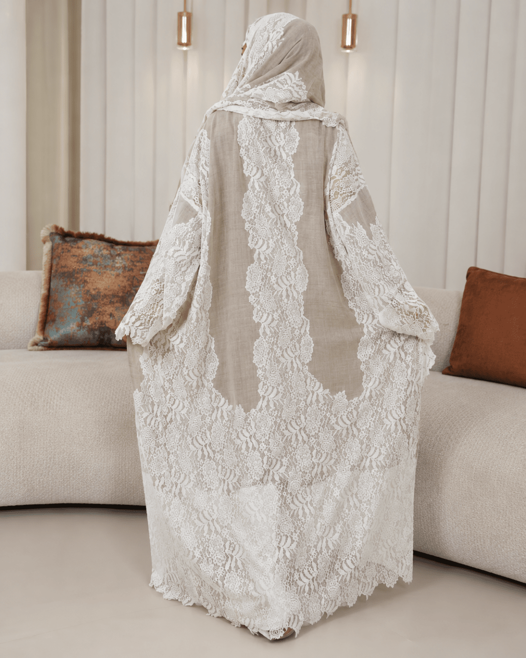 Premium Pashmina Wool-Lace Light Beige Bisht