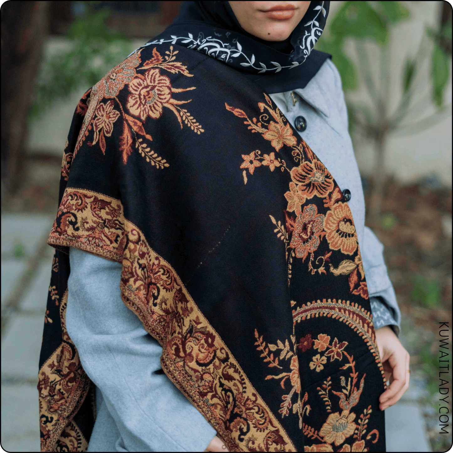 Regal Kashmiri Shawl