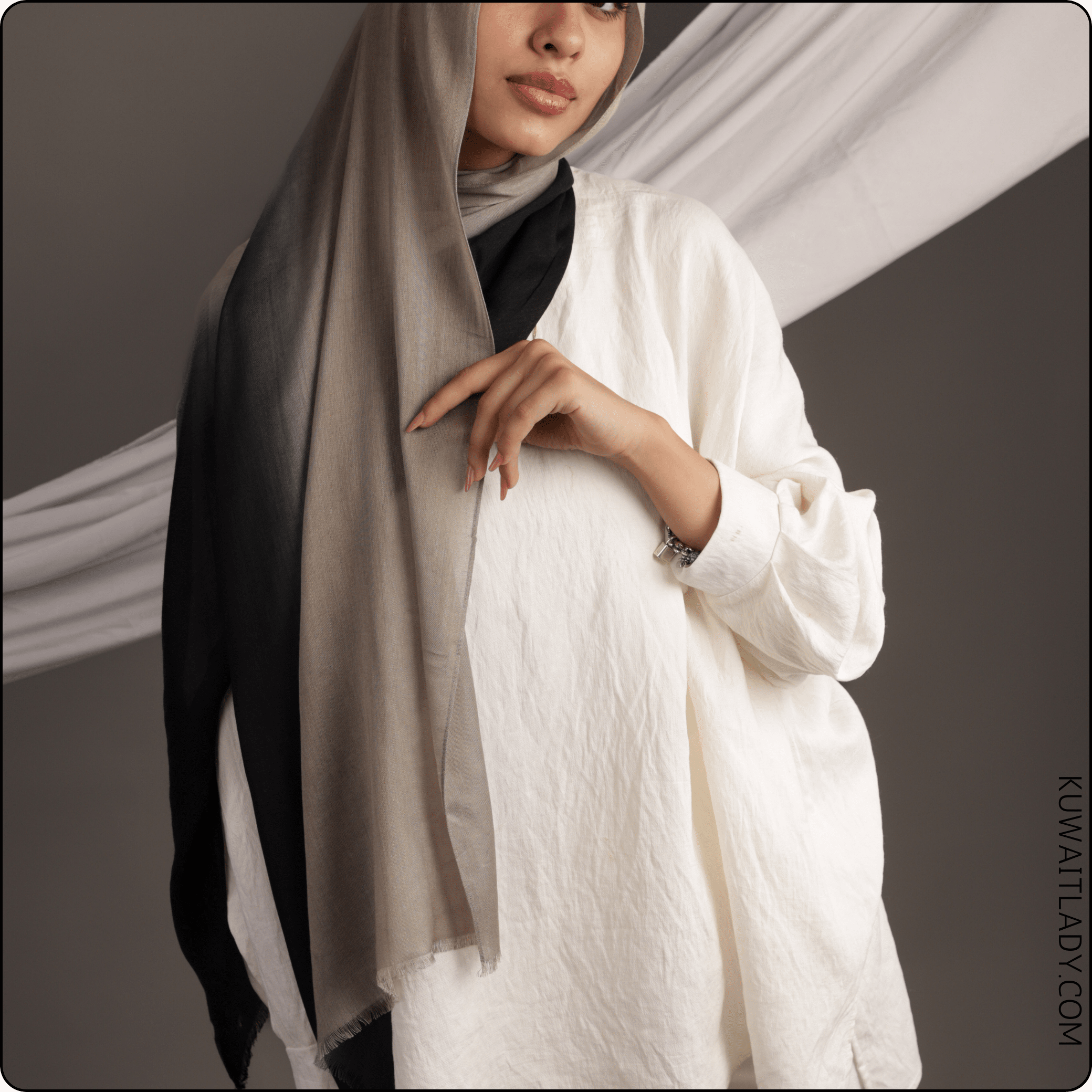 Shaded Linen Scarf