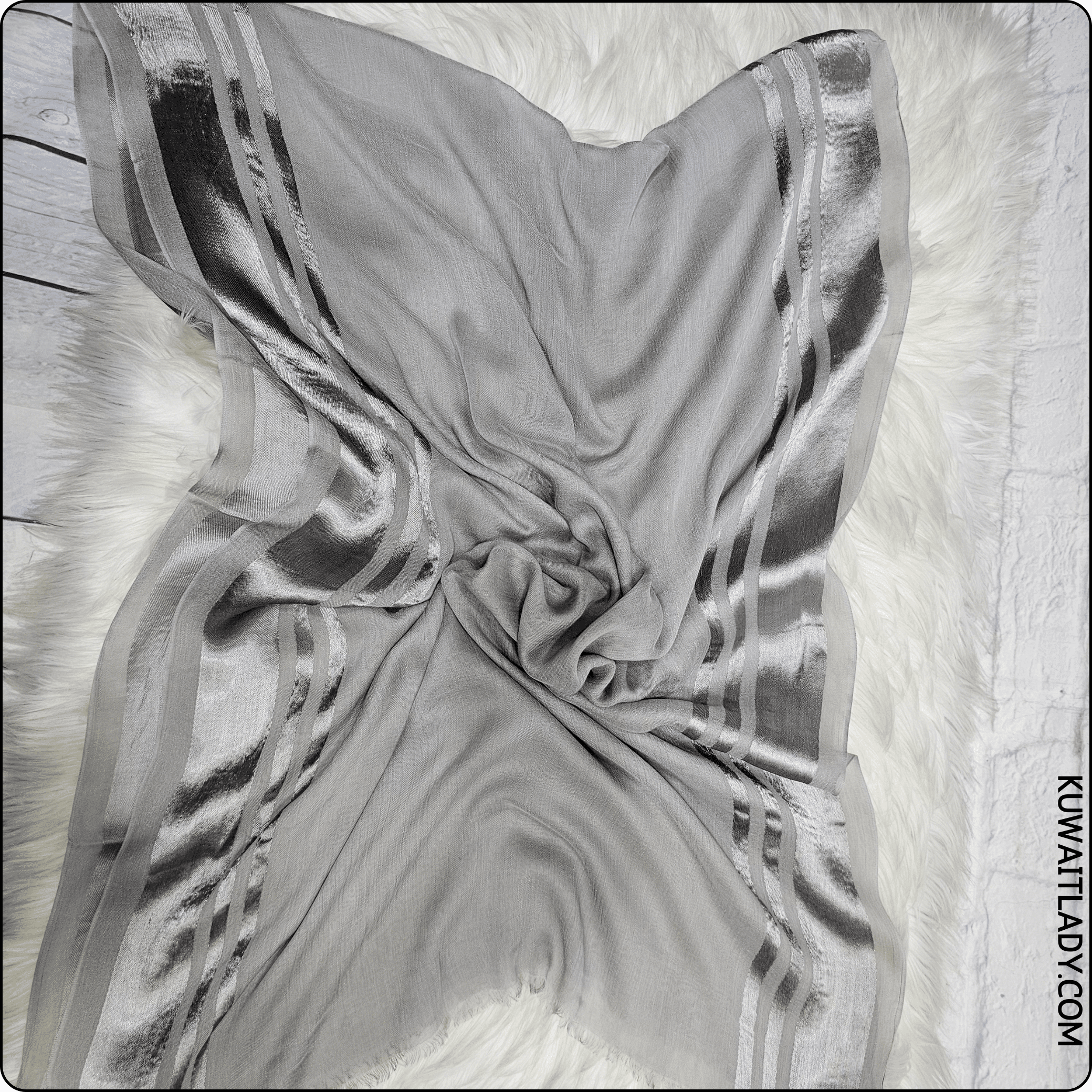 Trio Stripe Linen Scarf