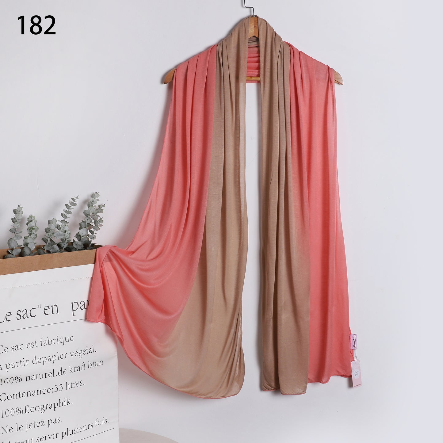 وشاح كلينكس مظلل