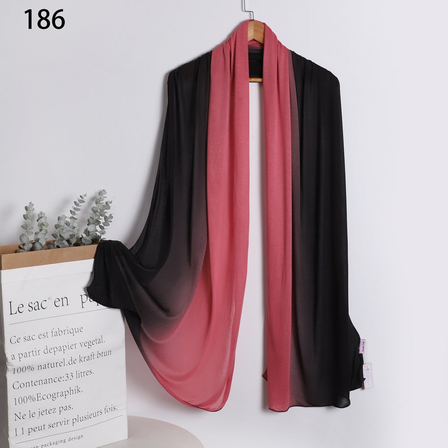 وشاح كلينكس مظلل