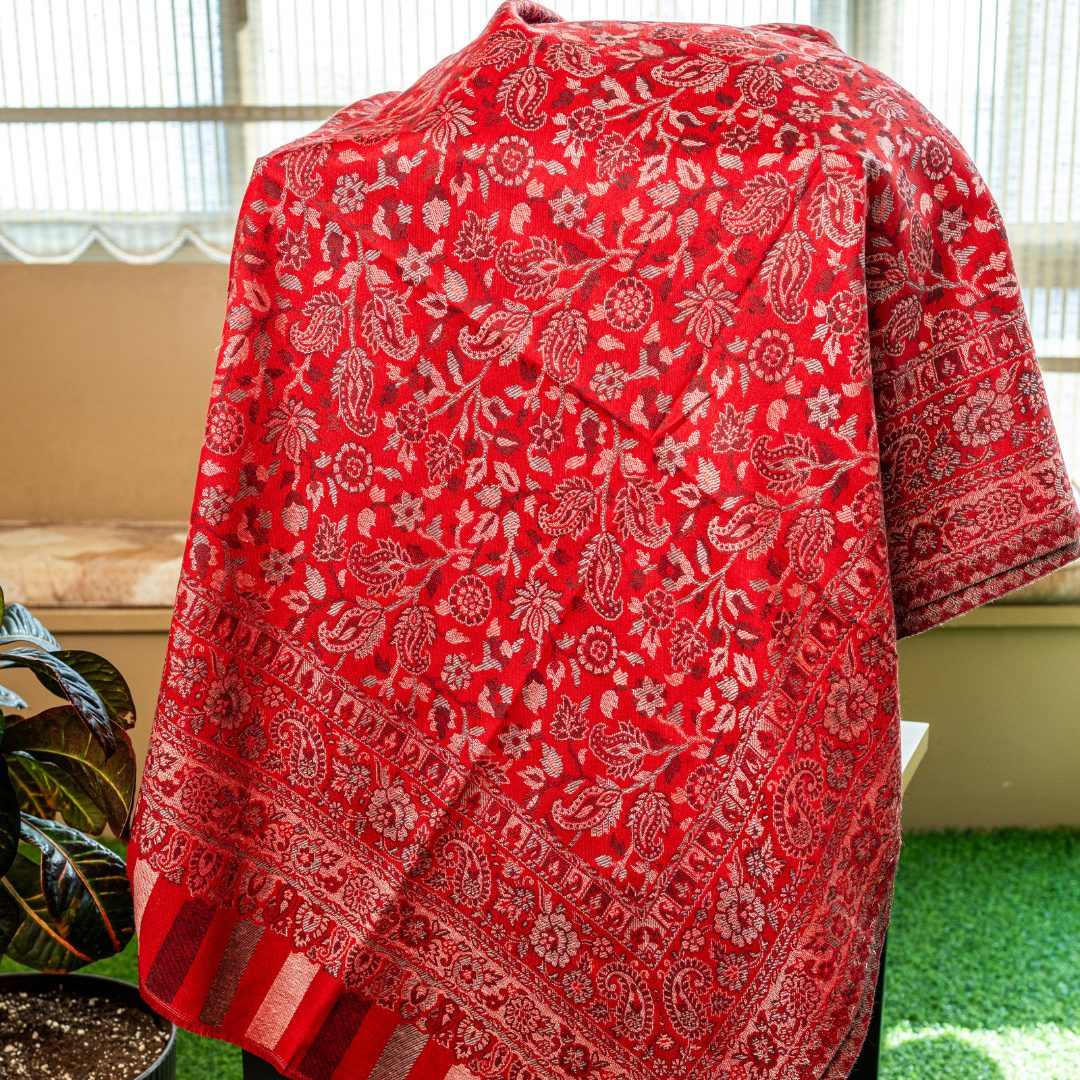 Traditional FloKashmiri Paisley Edge Shawlral Pattern Shawl