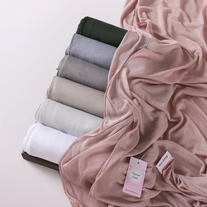Kleenex Elegant Scarf