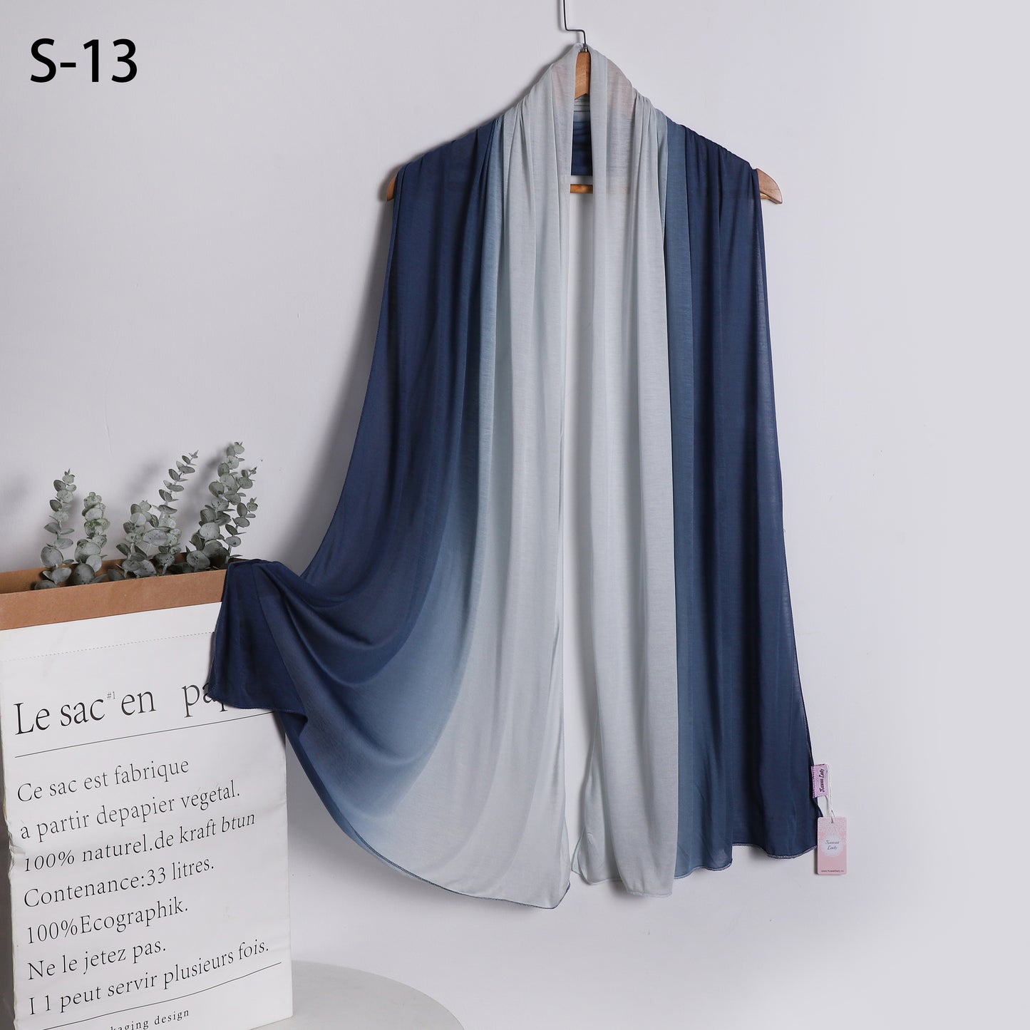 وشاح كلينكس مظلل