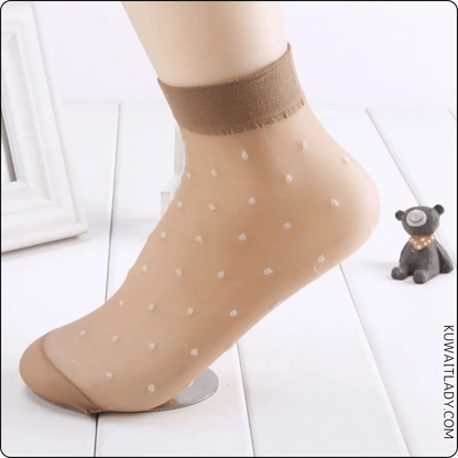Dotted Sheer Ankle Socks