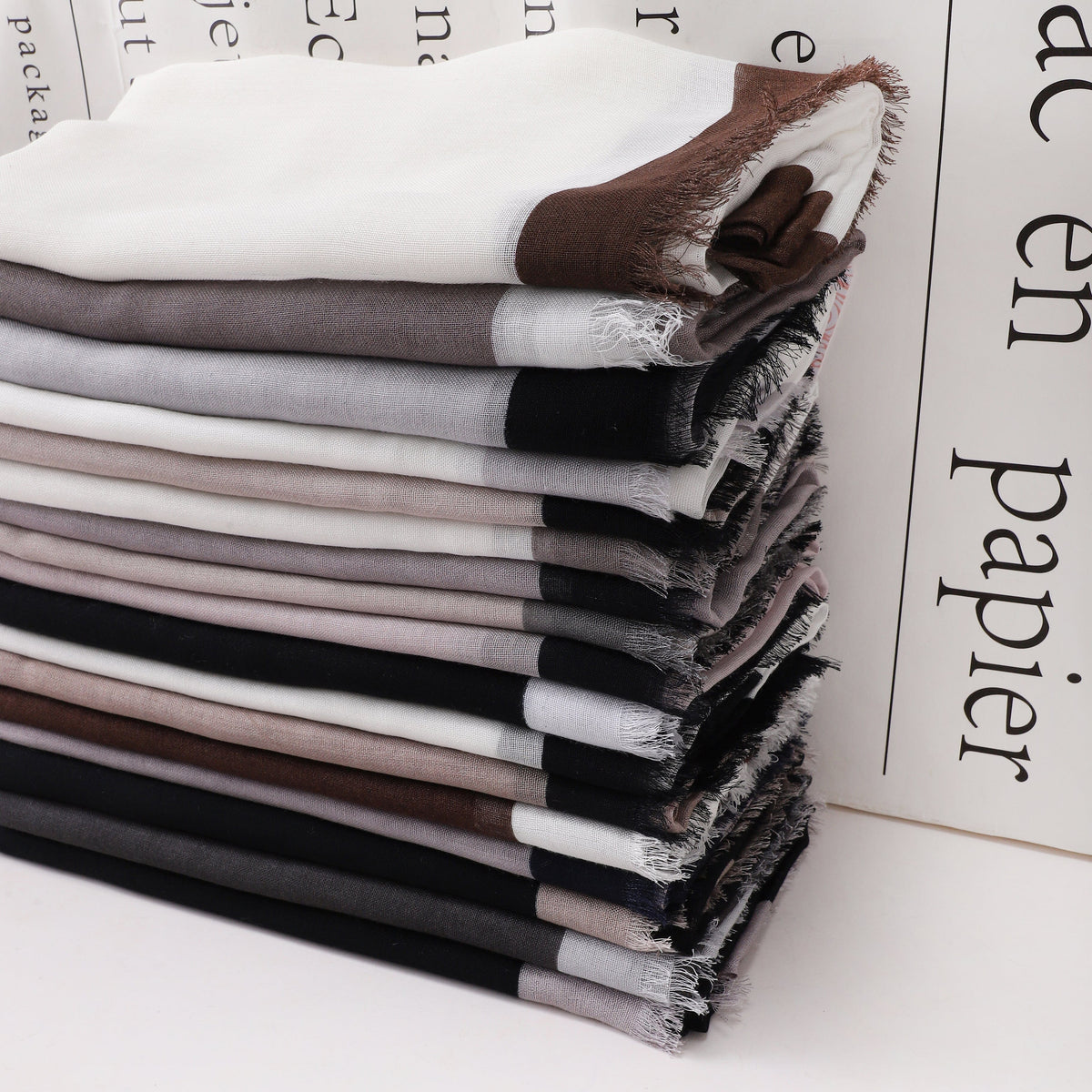 Frame Border Linen Scarf
