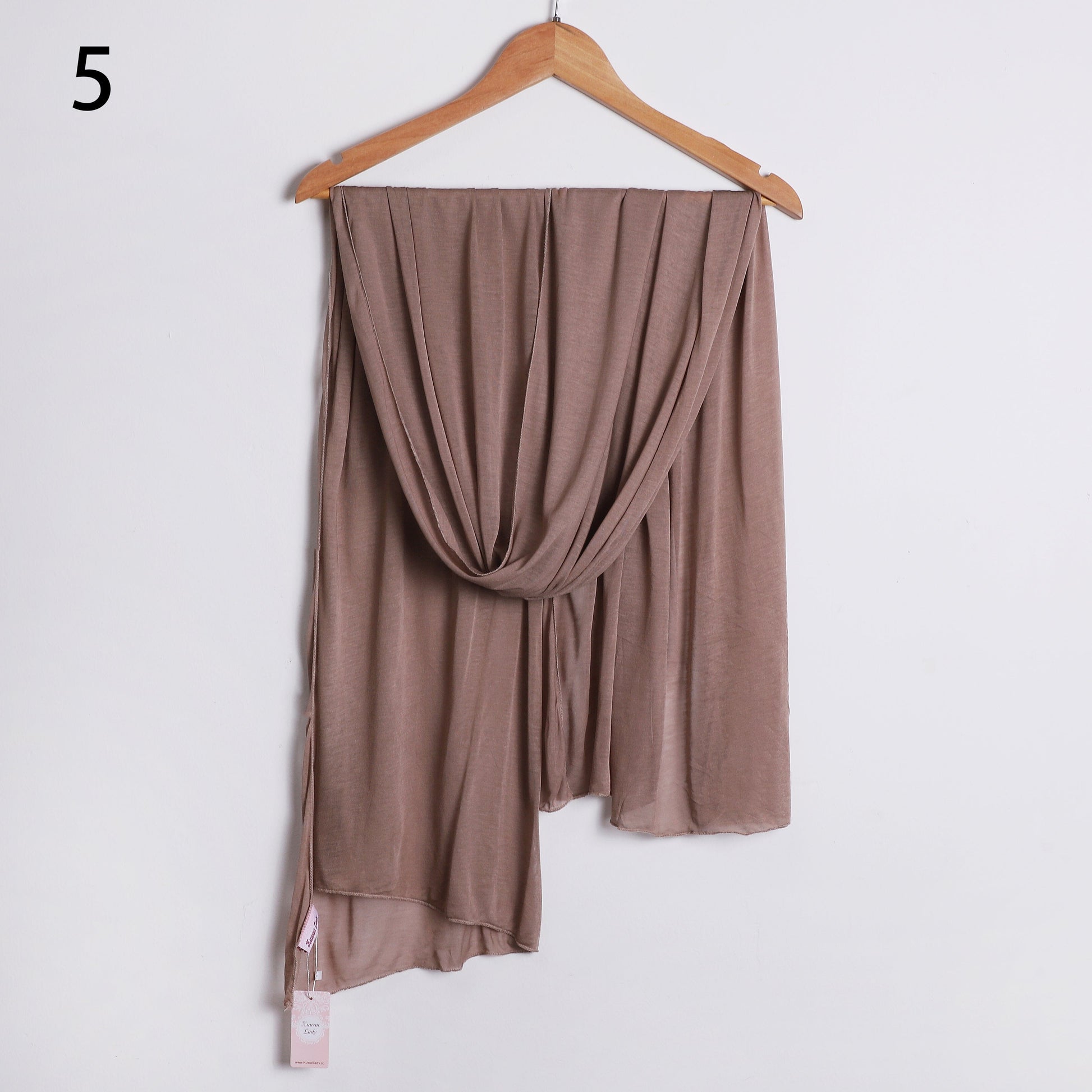 Kleenex Elegant Scarf