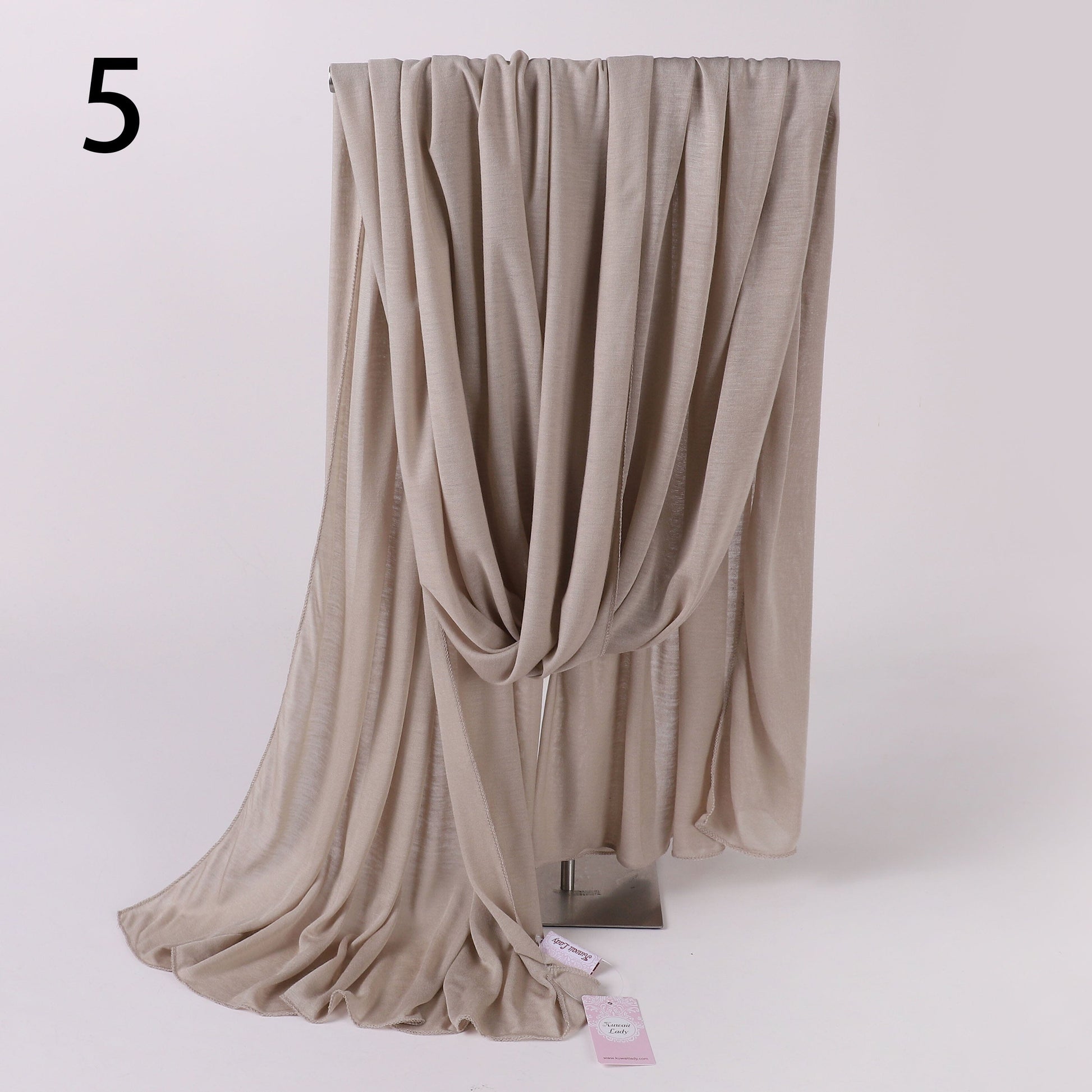 Kleenex Elegant Scarf