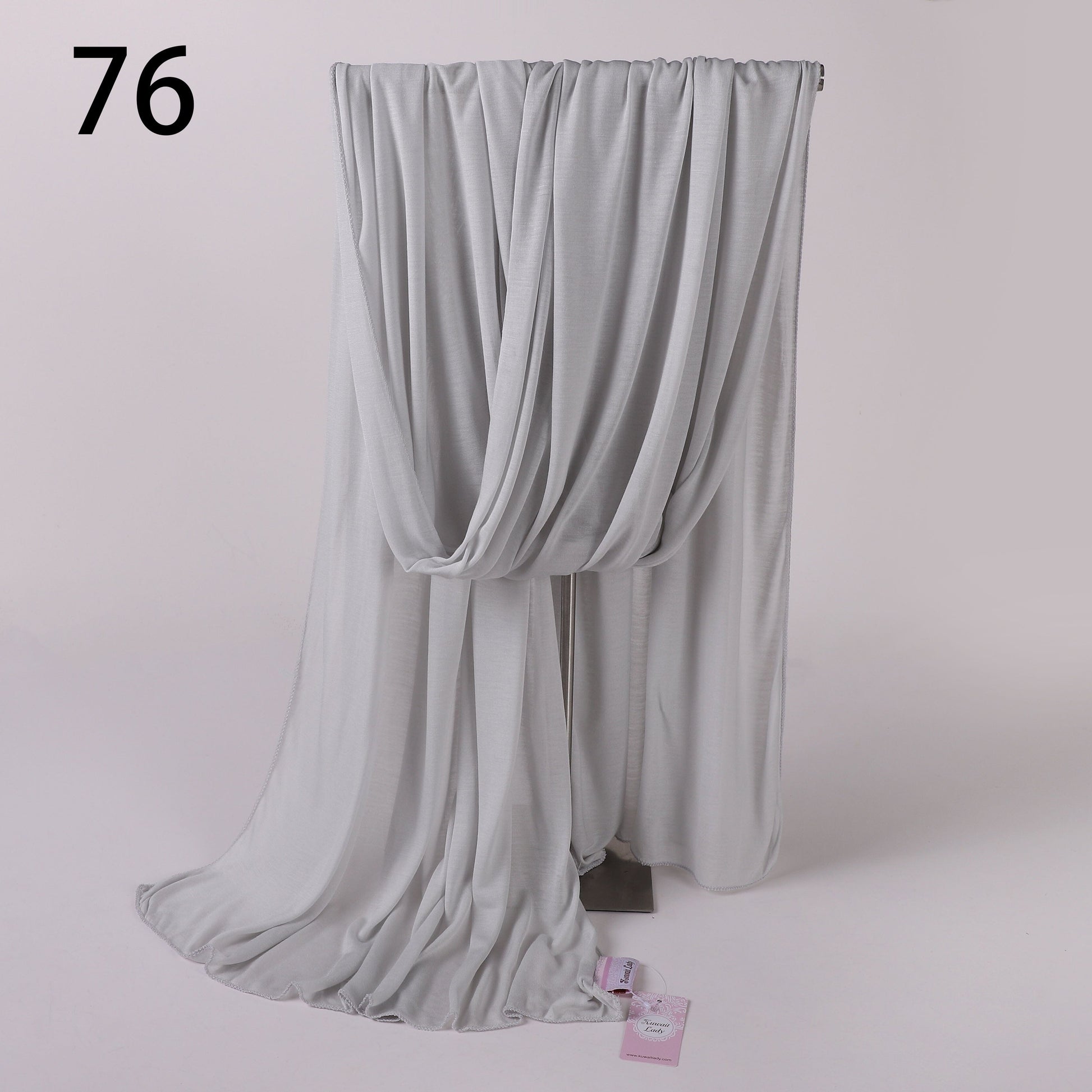 Kleenex Elegant Scarf