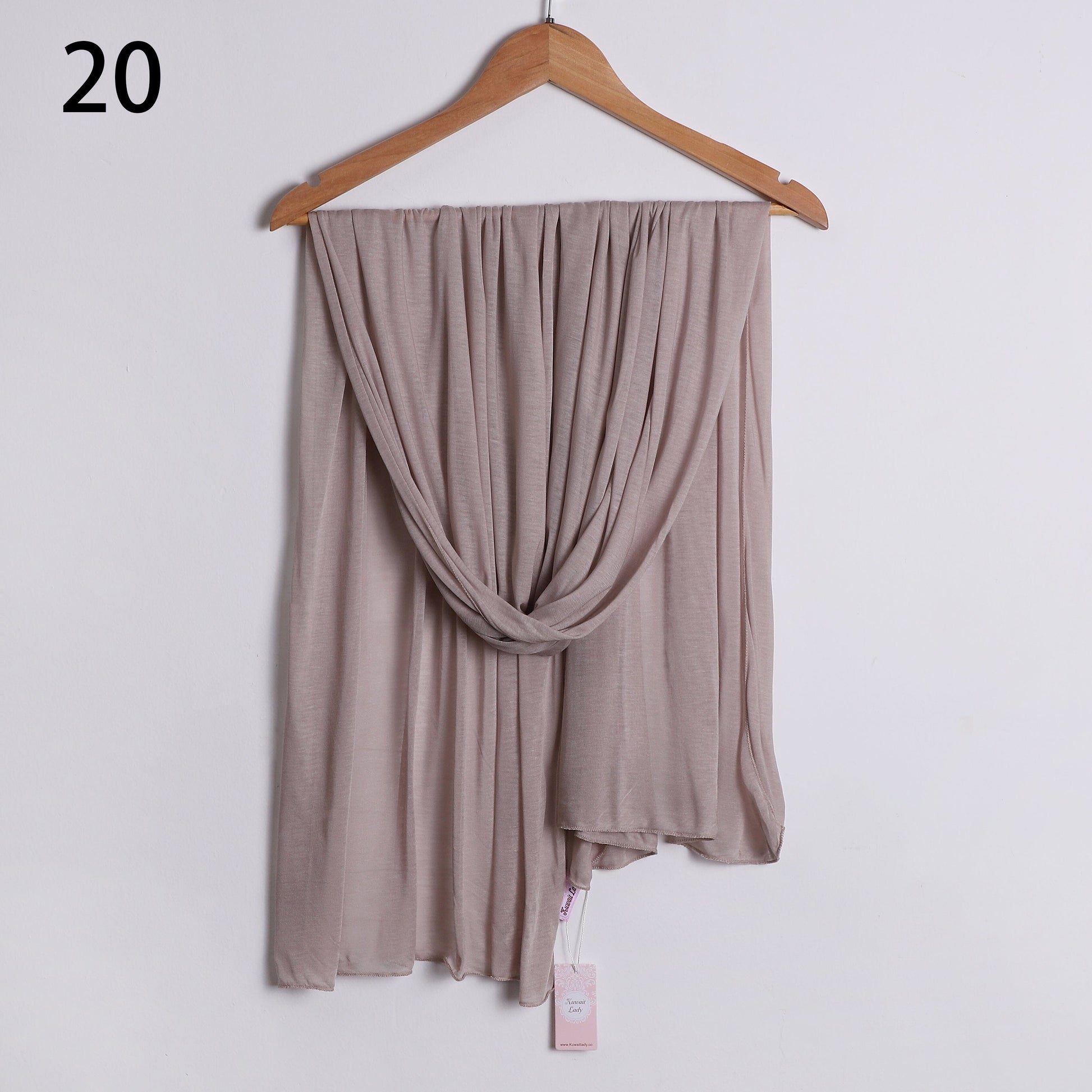 Kleenex Elegant Scarf