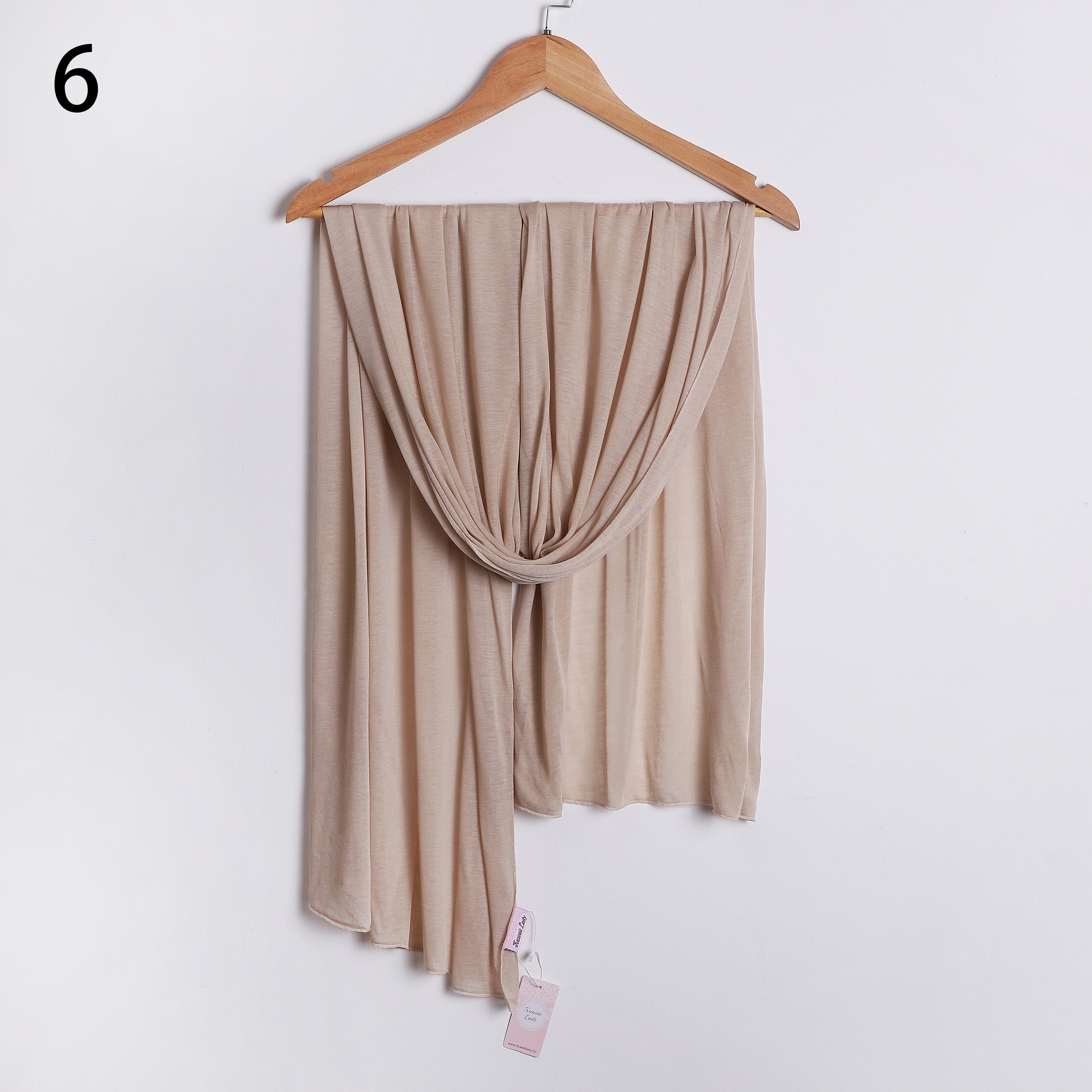 Kleenex Elegant Scarf