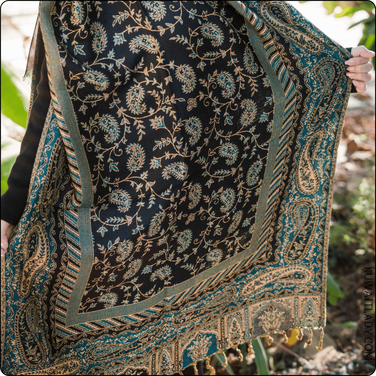 Leafy Kashmiri Shawl