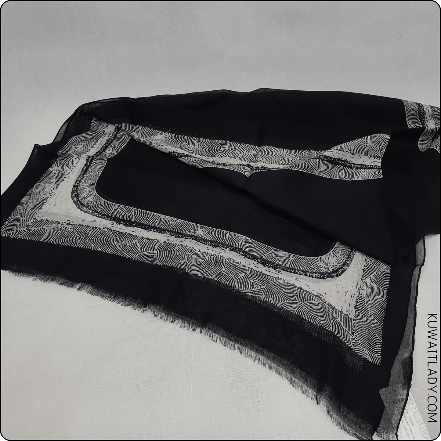 Linen Sajadah Print Scarf