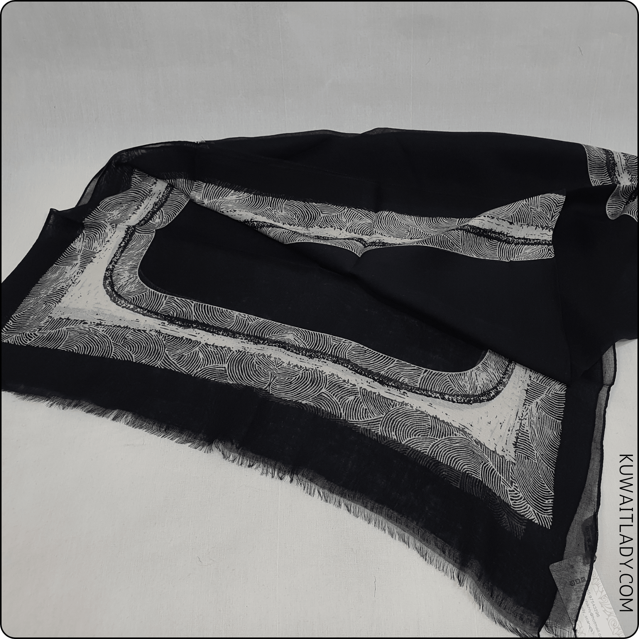 Linen Sajadah Print Scarf