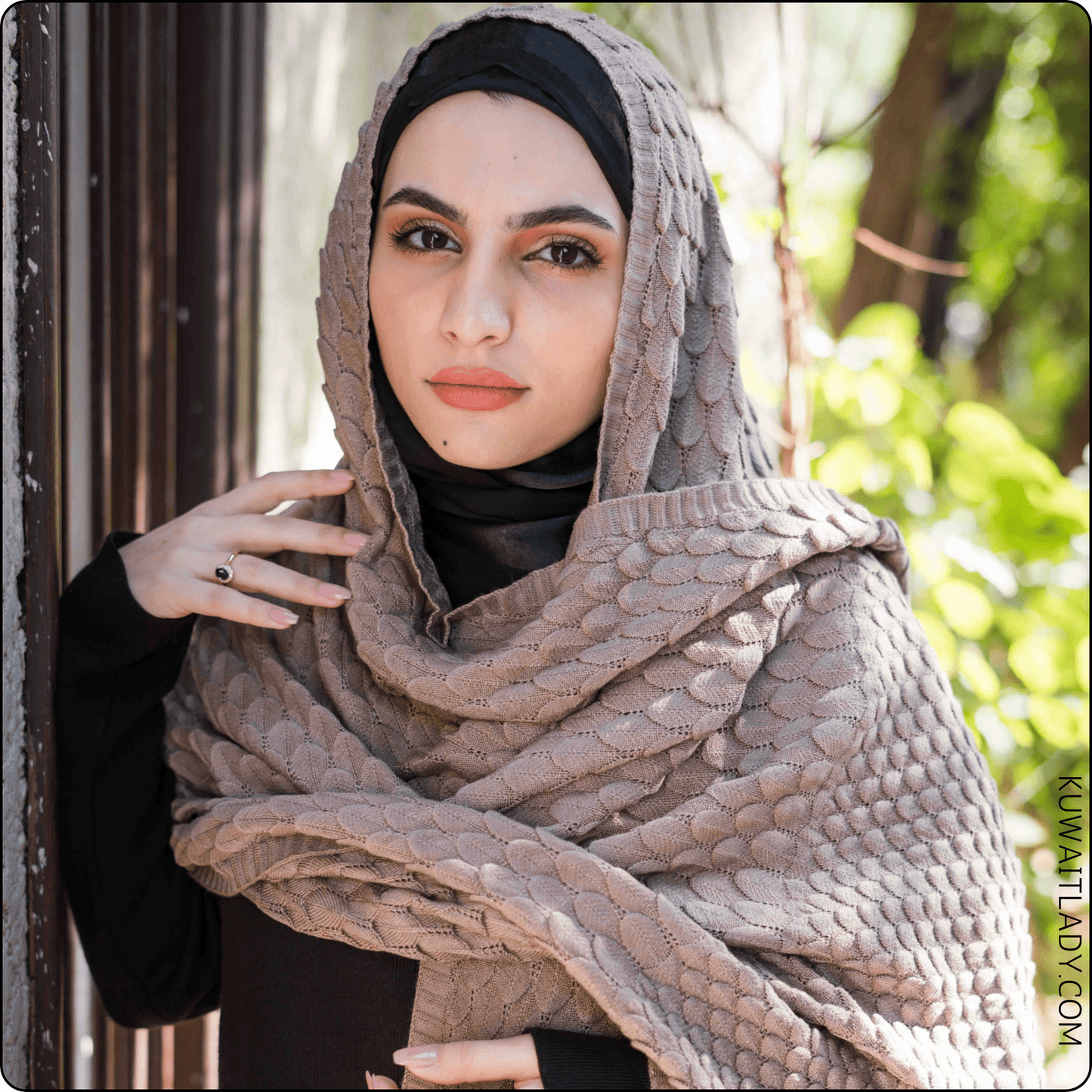 Royal Jacquard Finery Shawl