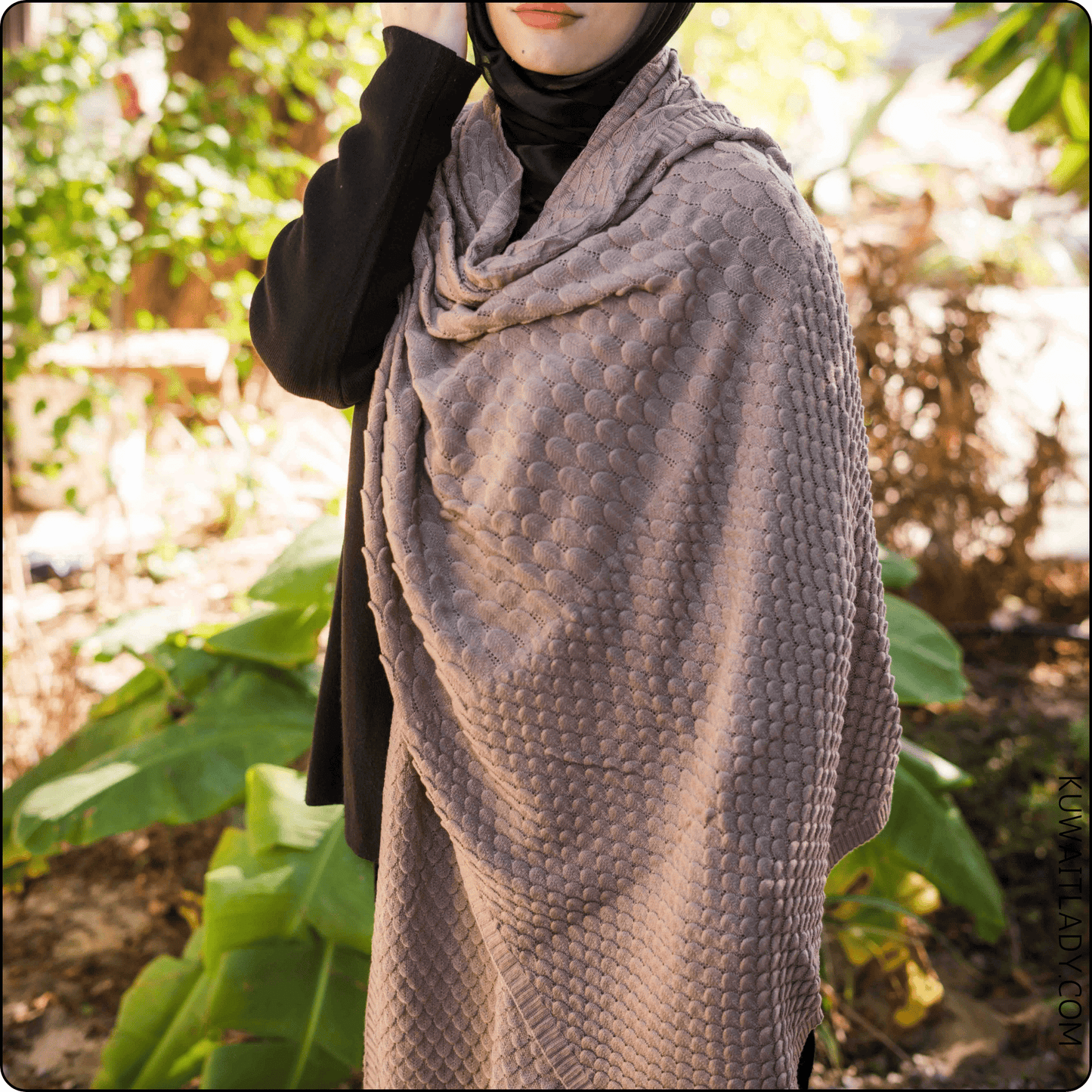 Royal Jacquard Finery Shawl