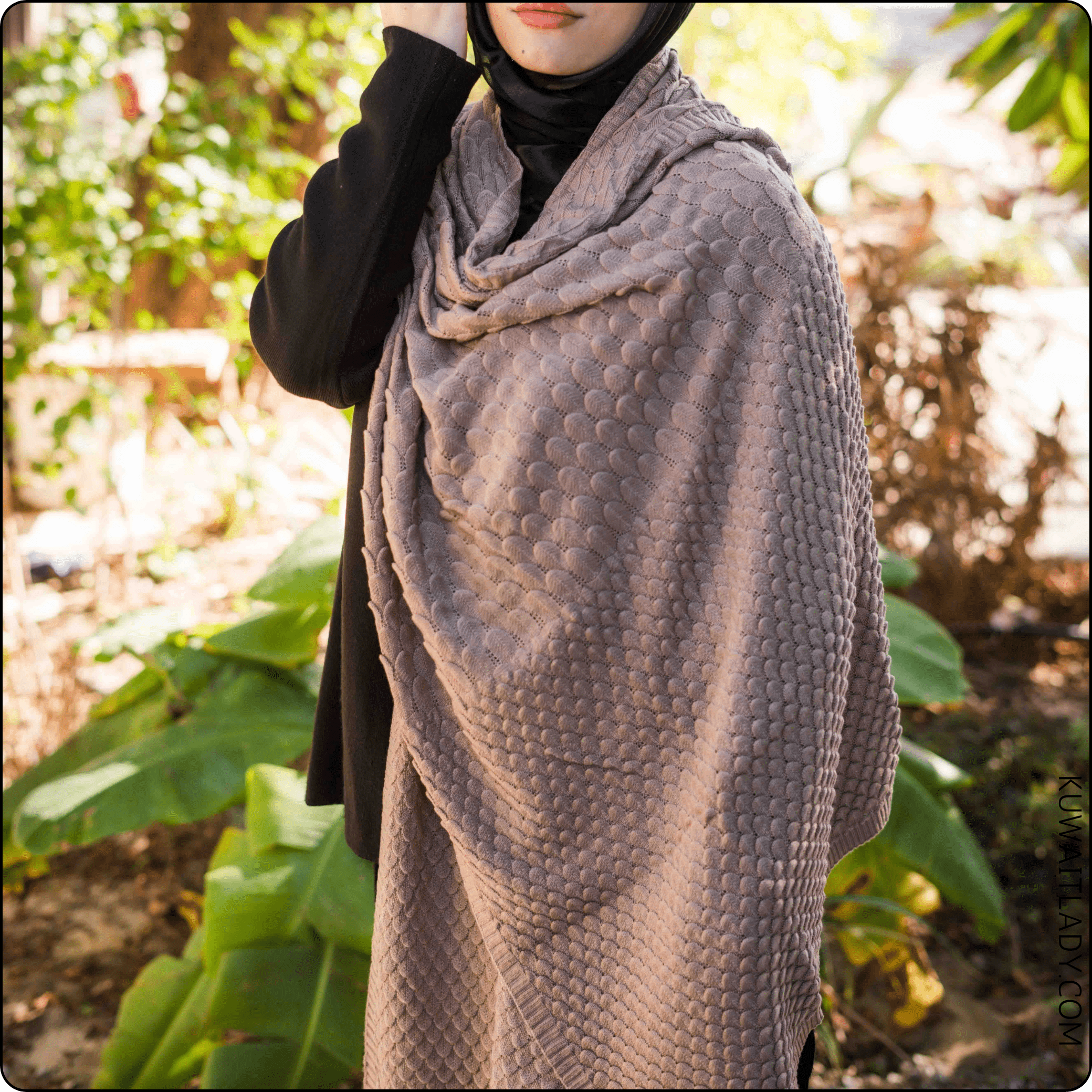 Royal Jacquard Finery Shawl