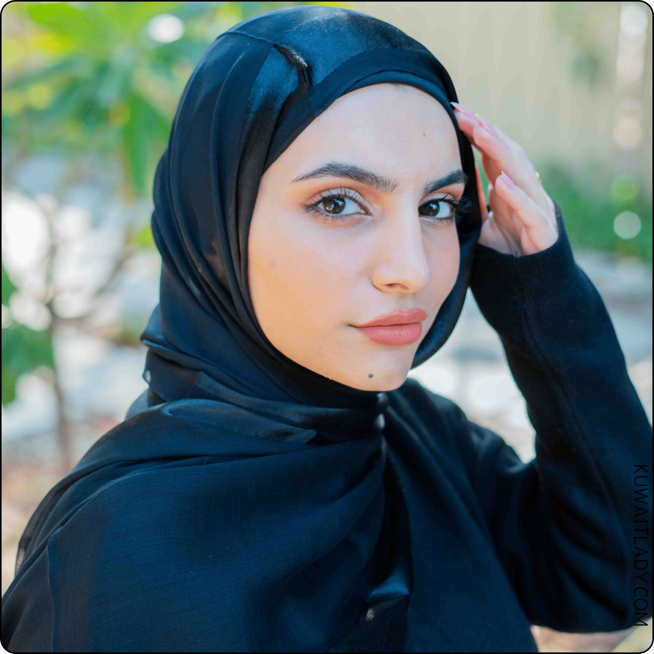 Satin Single Strip Elegance