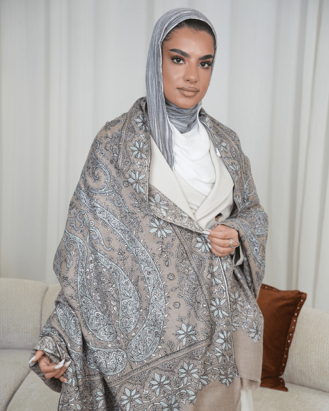 Taj-e-Kashmir Premium Pashmina Shawl