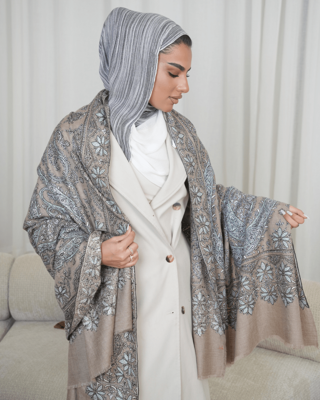 Taj-e-Kashmir Premium Pashmina Shawl