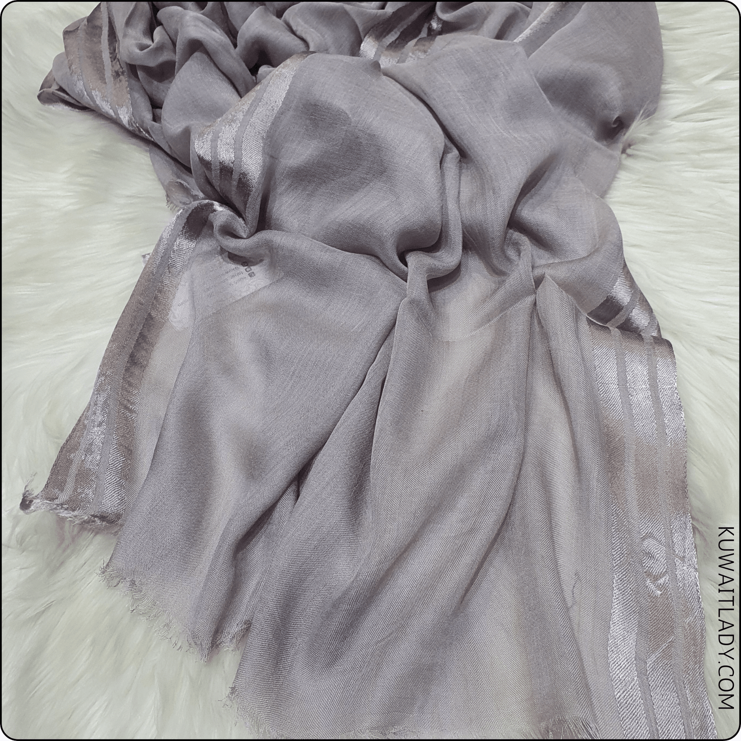 Three Satin Lines Linen Scarf