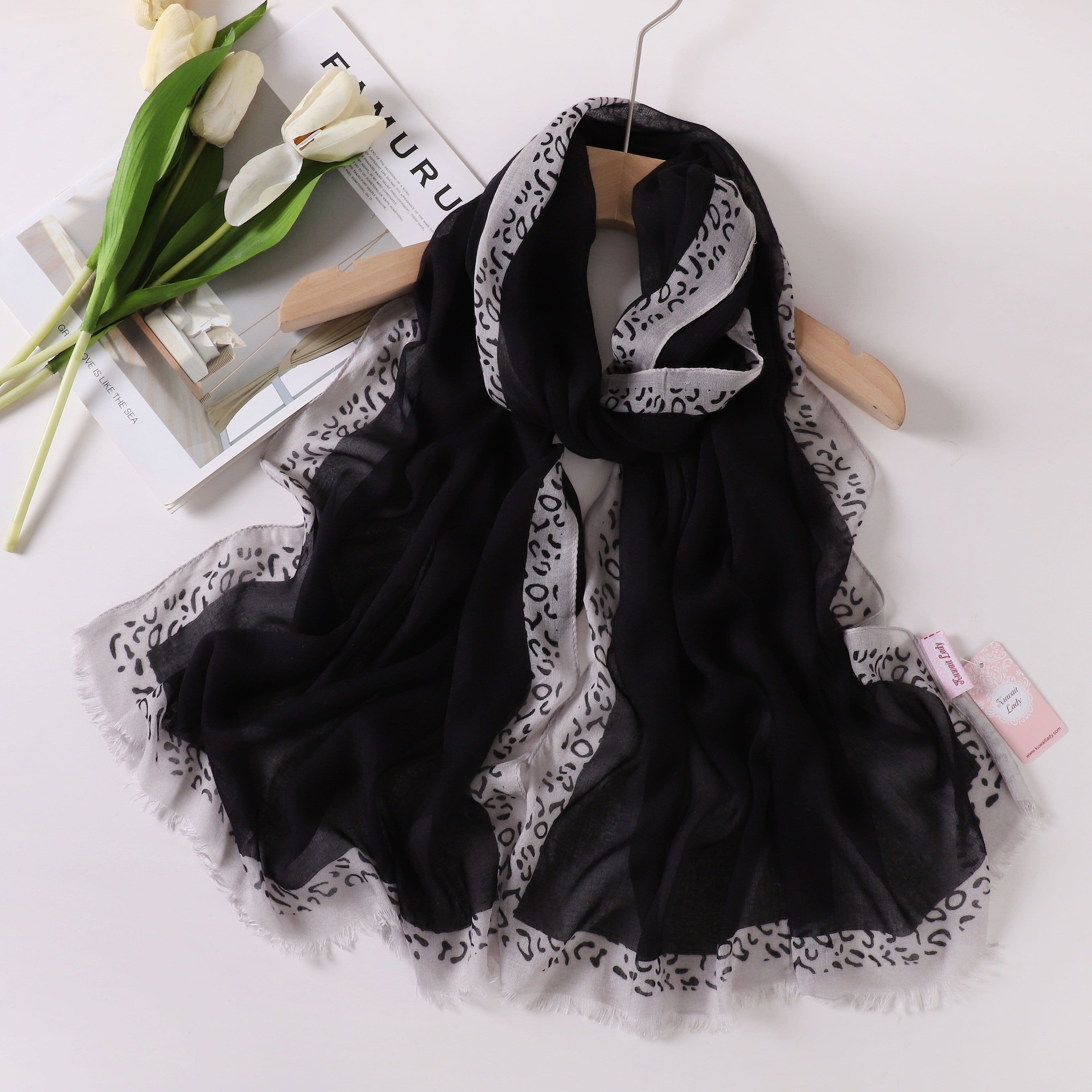 Tiger Border Linen Scarf