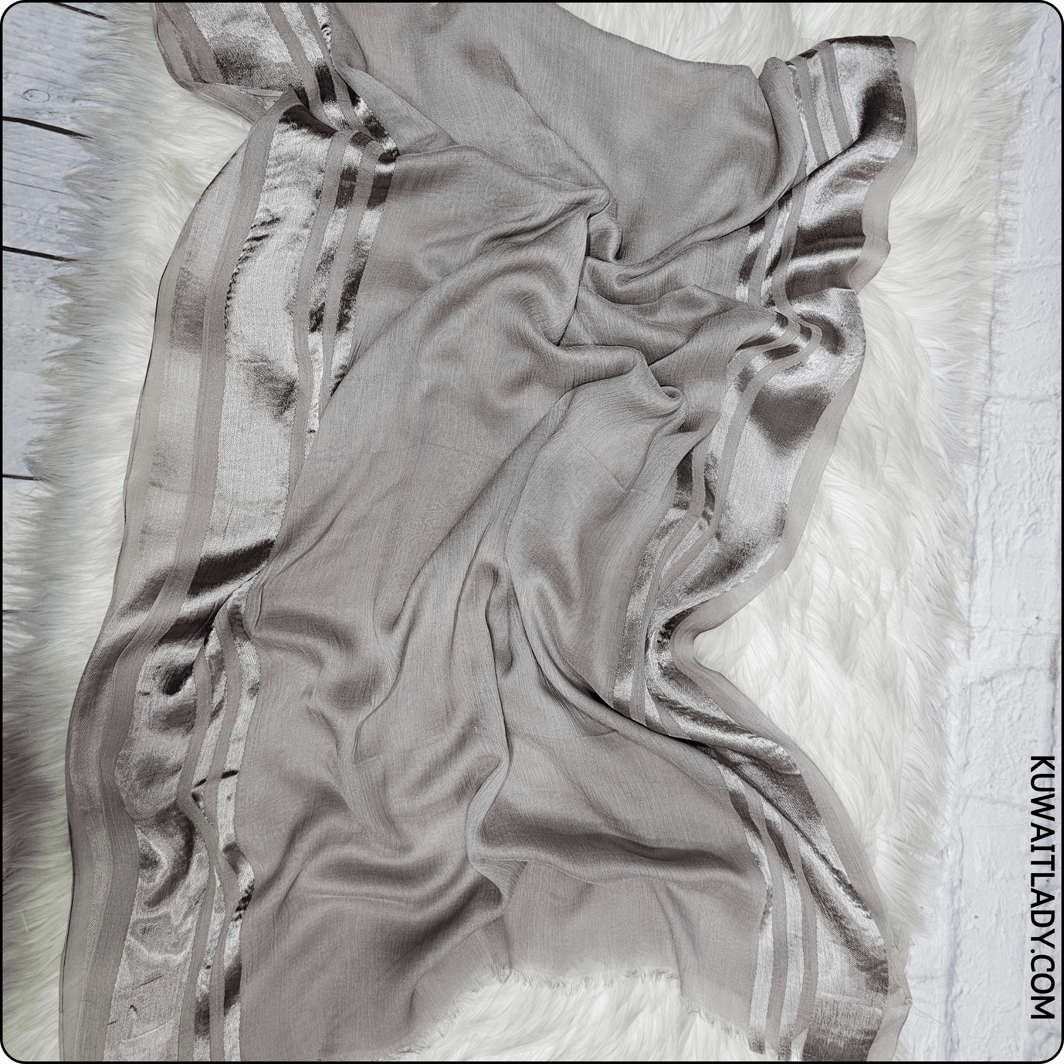 Trio Stripe Linen Scarf