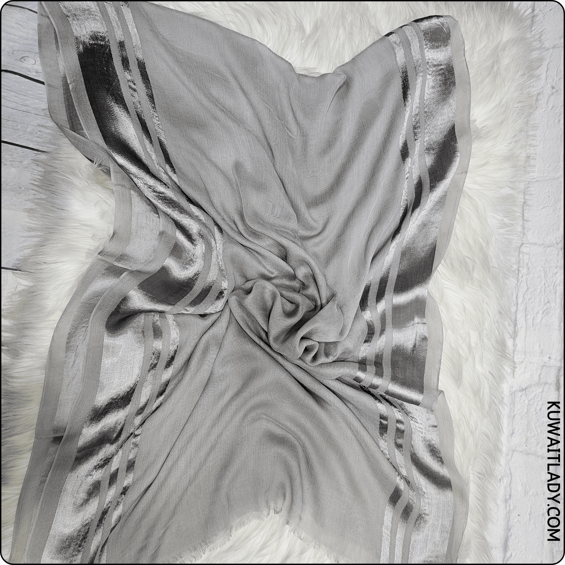 Trio Stripe Linen Scarf