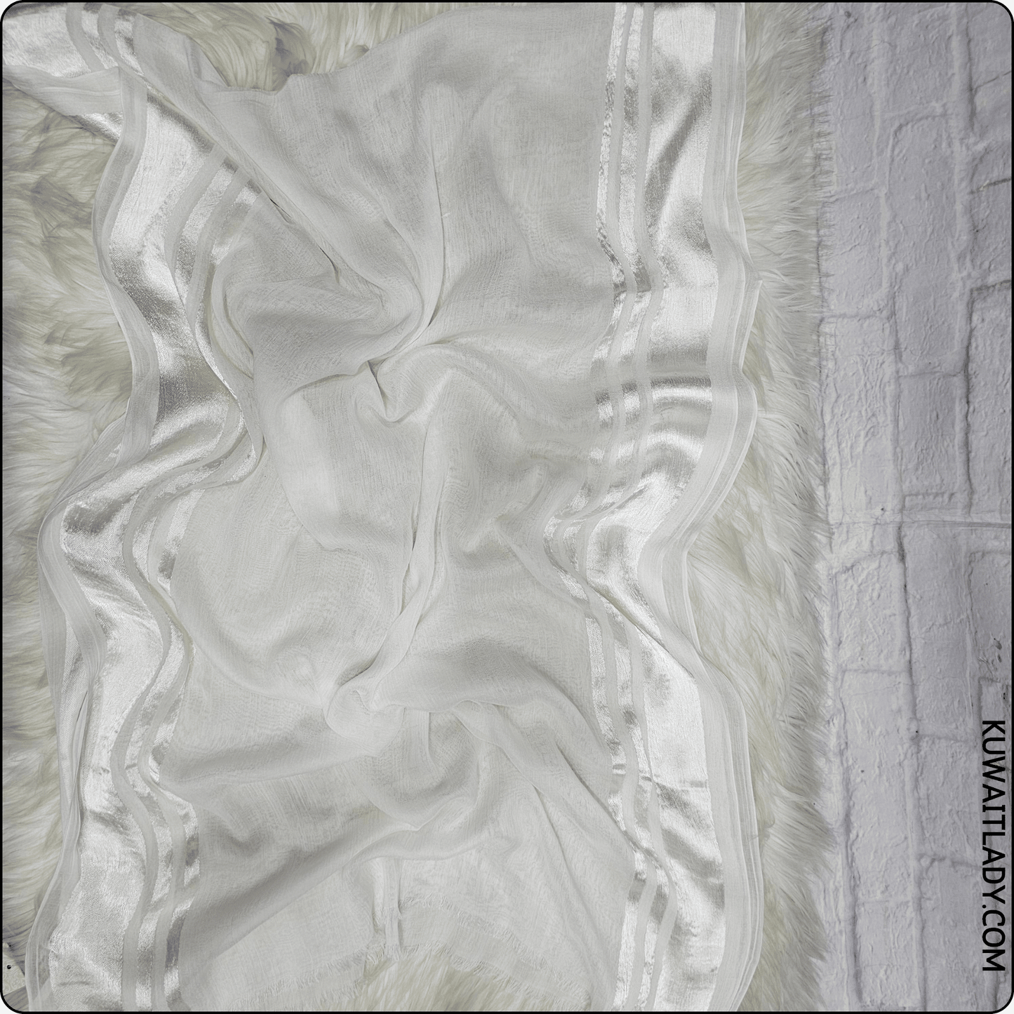 Trio Stripe Linen Scarf