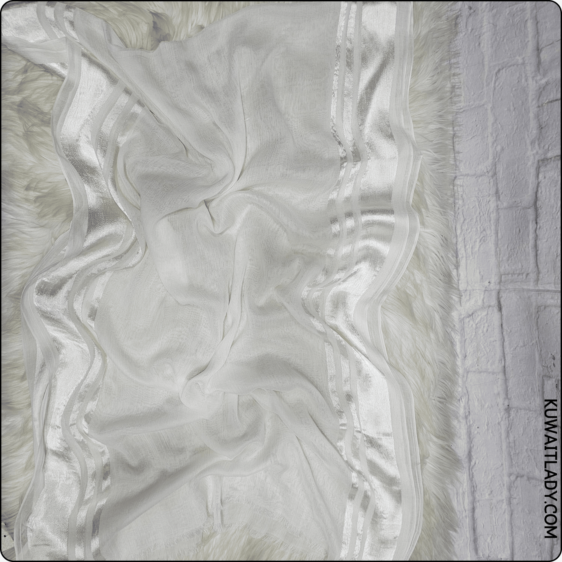 Trio Stripe Linen Scarf