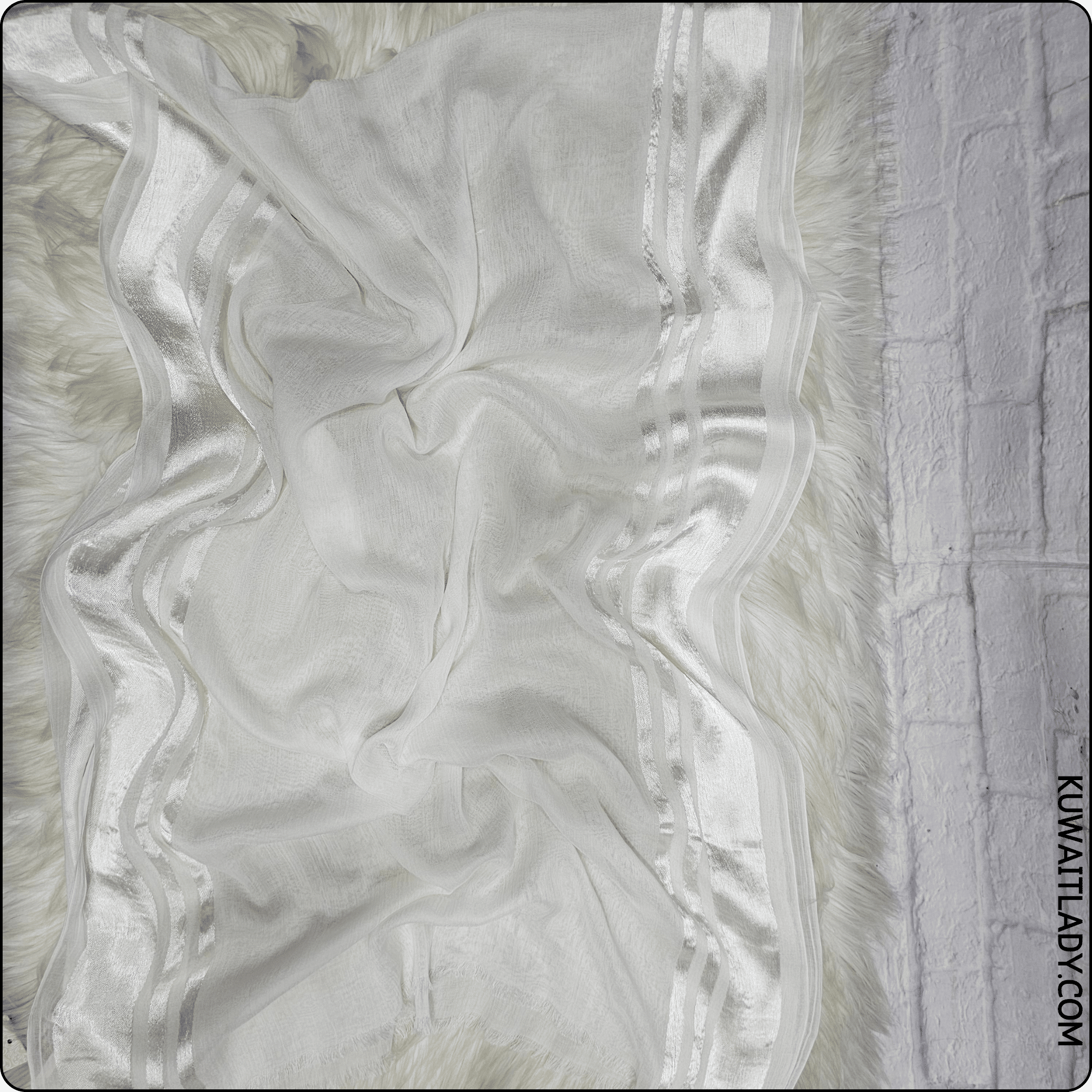 Trio Stripe Linen Scarf